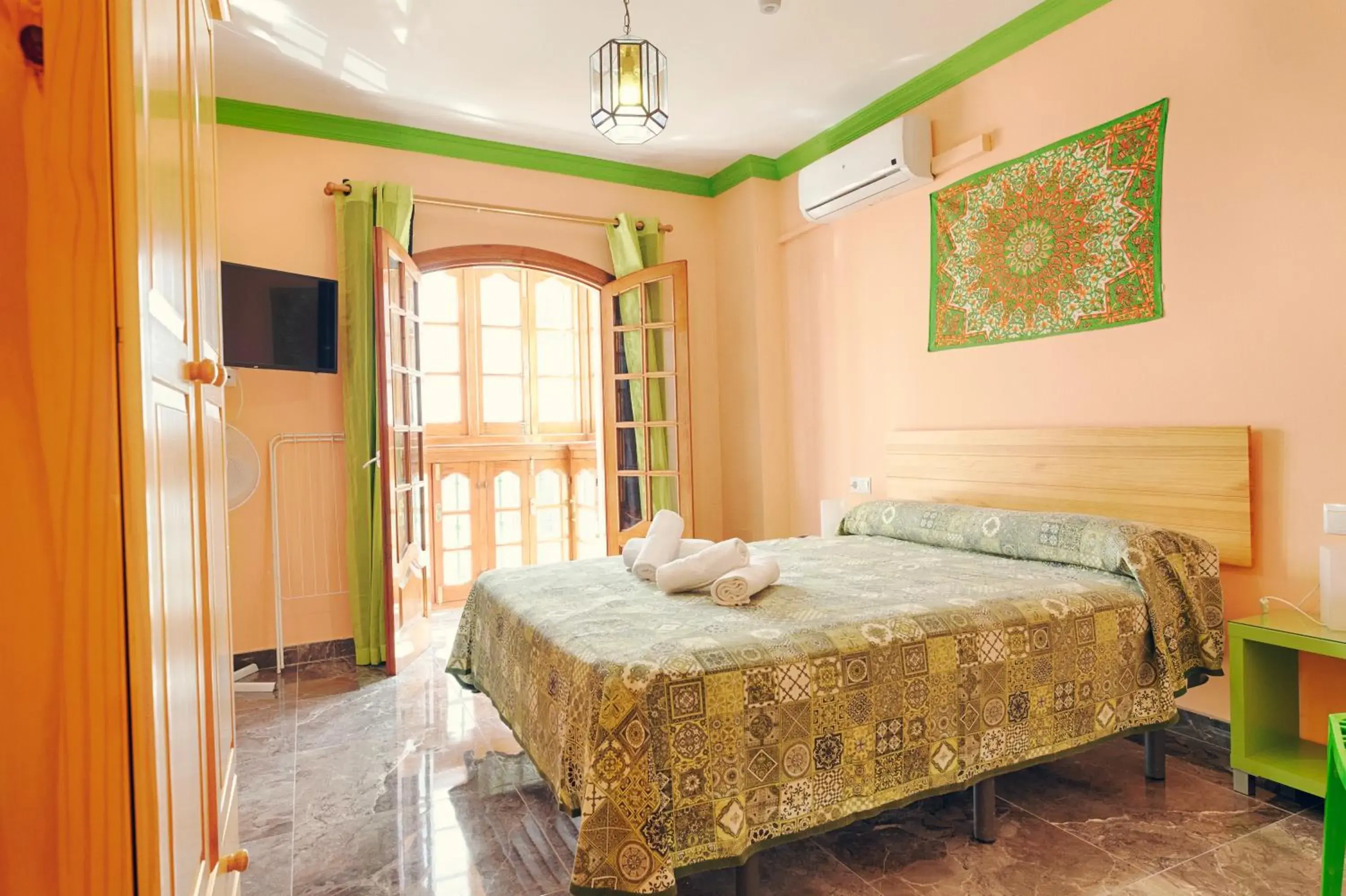 Double Room with Balcony in Charming Nerja Hostel Double Room with Balcony in Charming Nerja Hostel