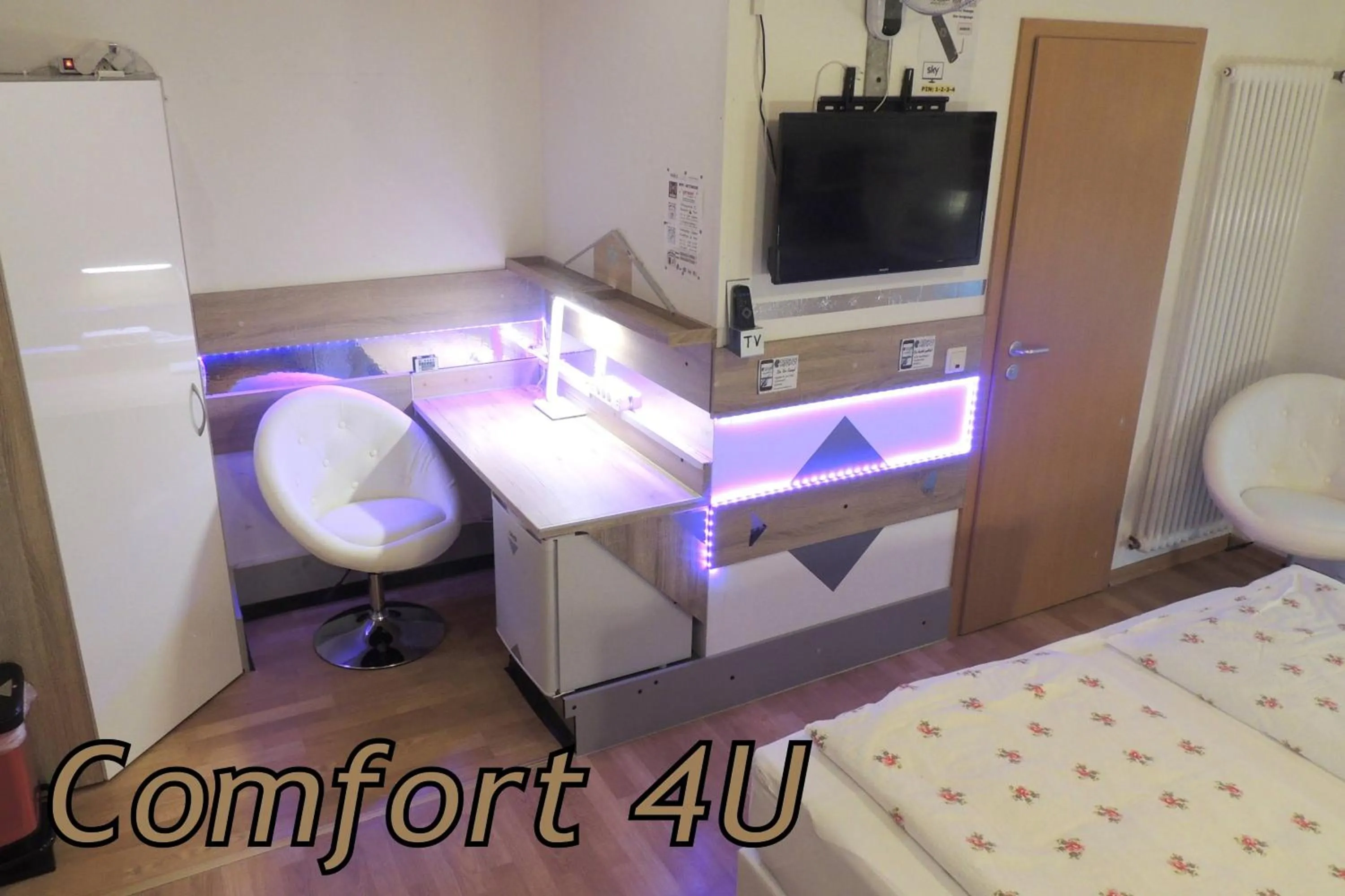 Photo of the whole room, Bed in Appartements 4U Rodenbach