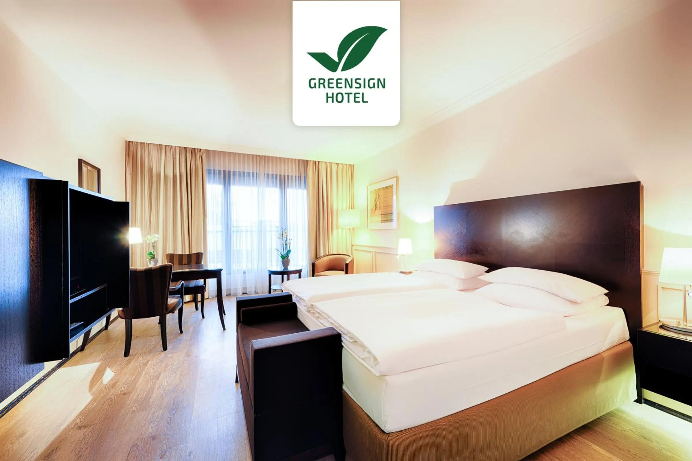 Photo of the whole room, Bed in Welcome Parkhotel Euskirchen