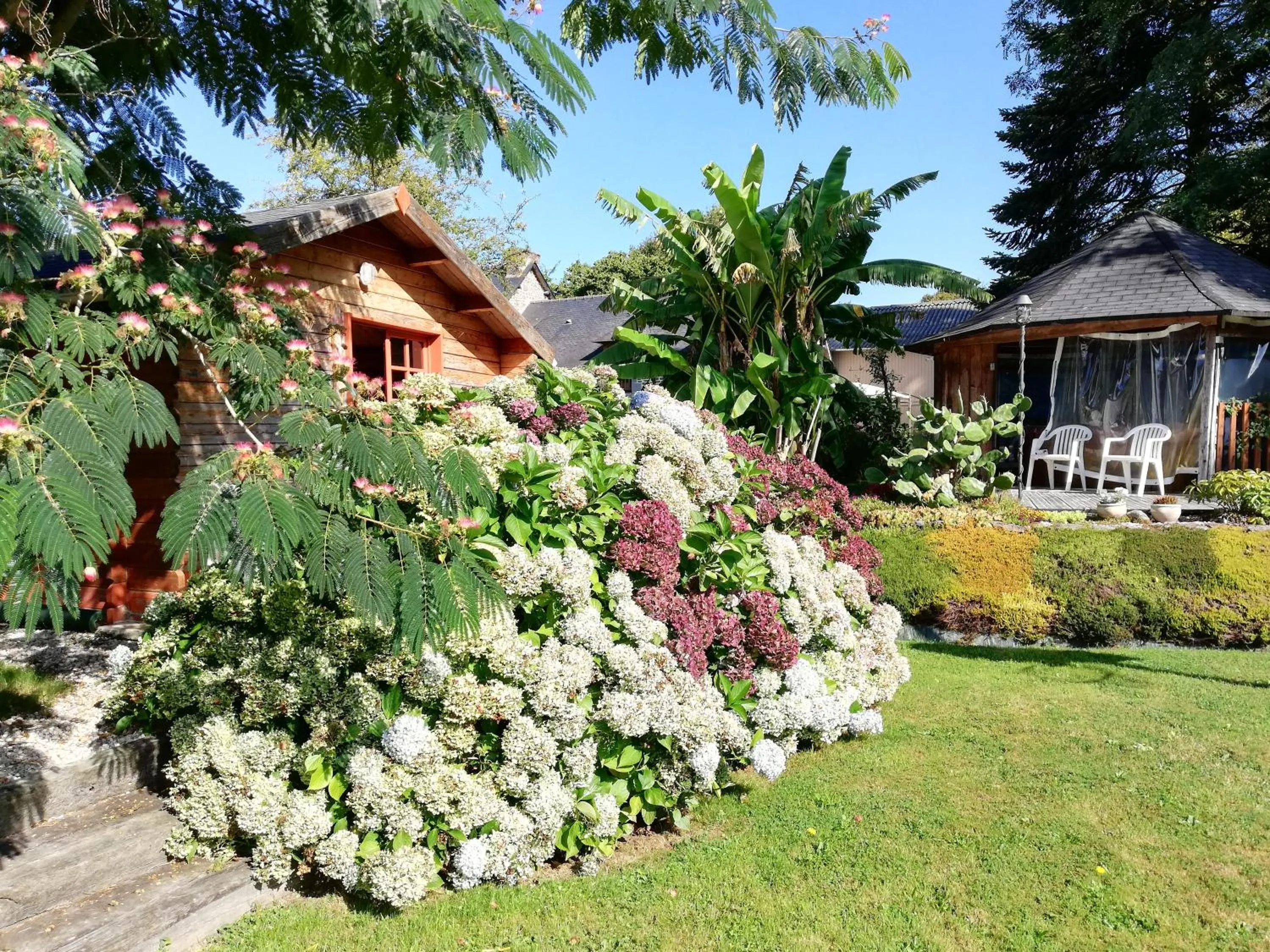 Garden in Les Petites Chapelles