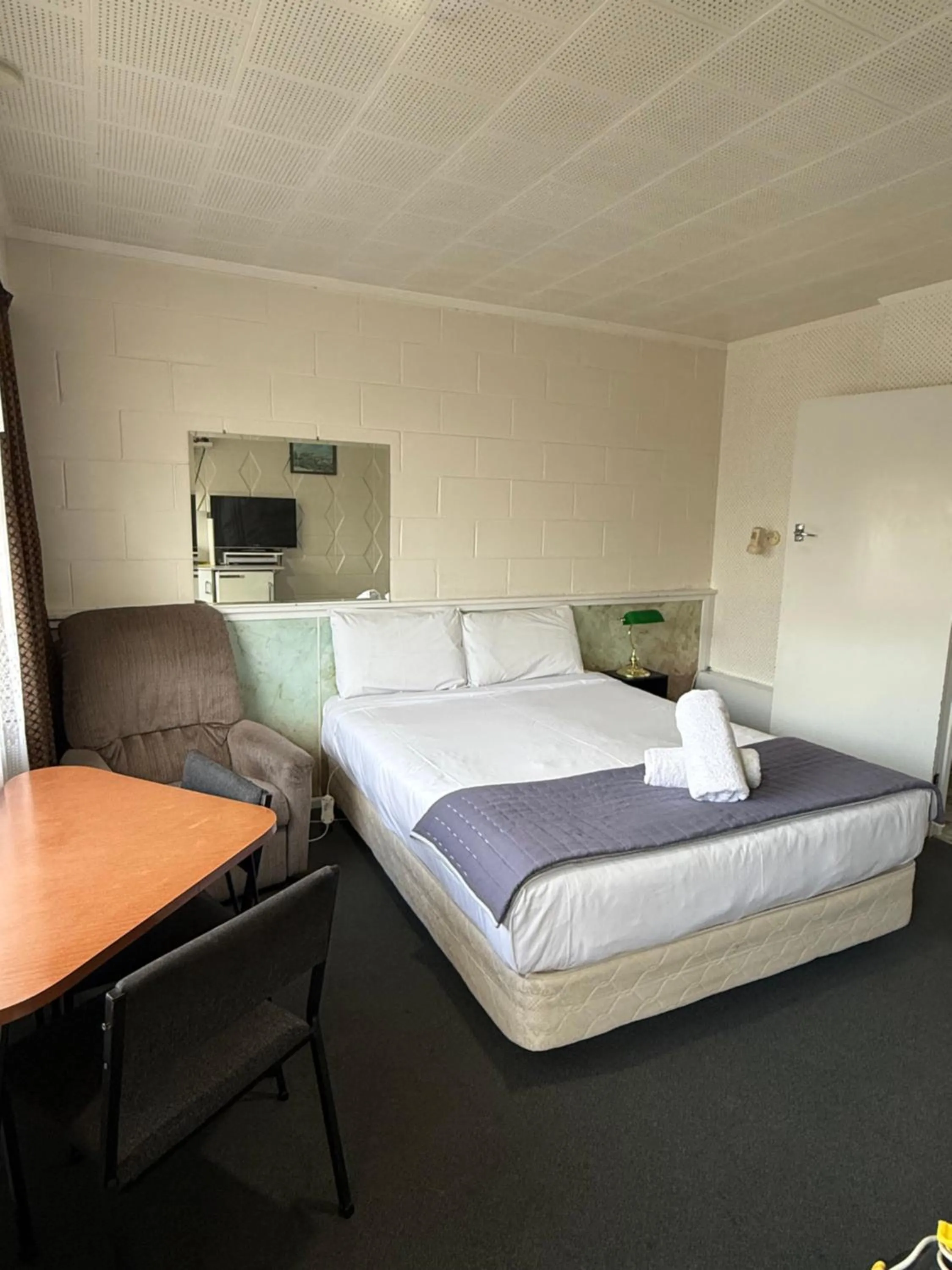 Bed in Taihape Motels