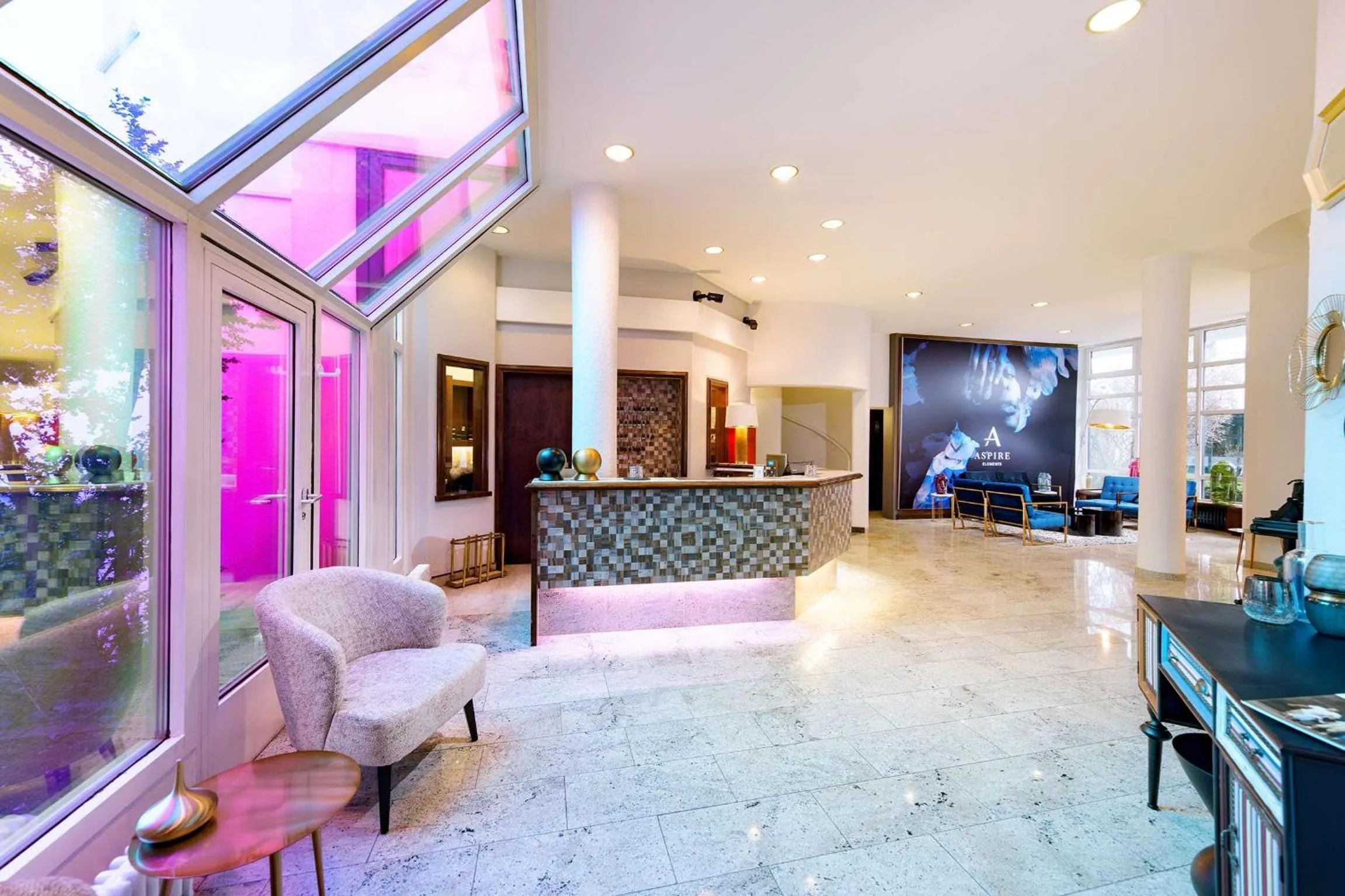 Communal lounge/ TV room in Aspire Elements Reutlingen, Trademark Collection by Wyndham