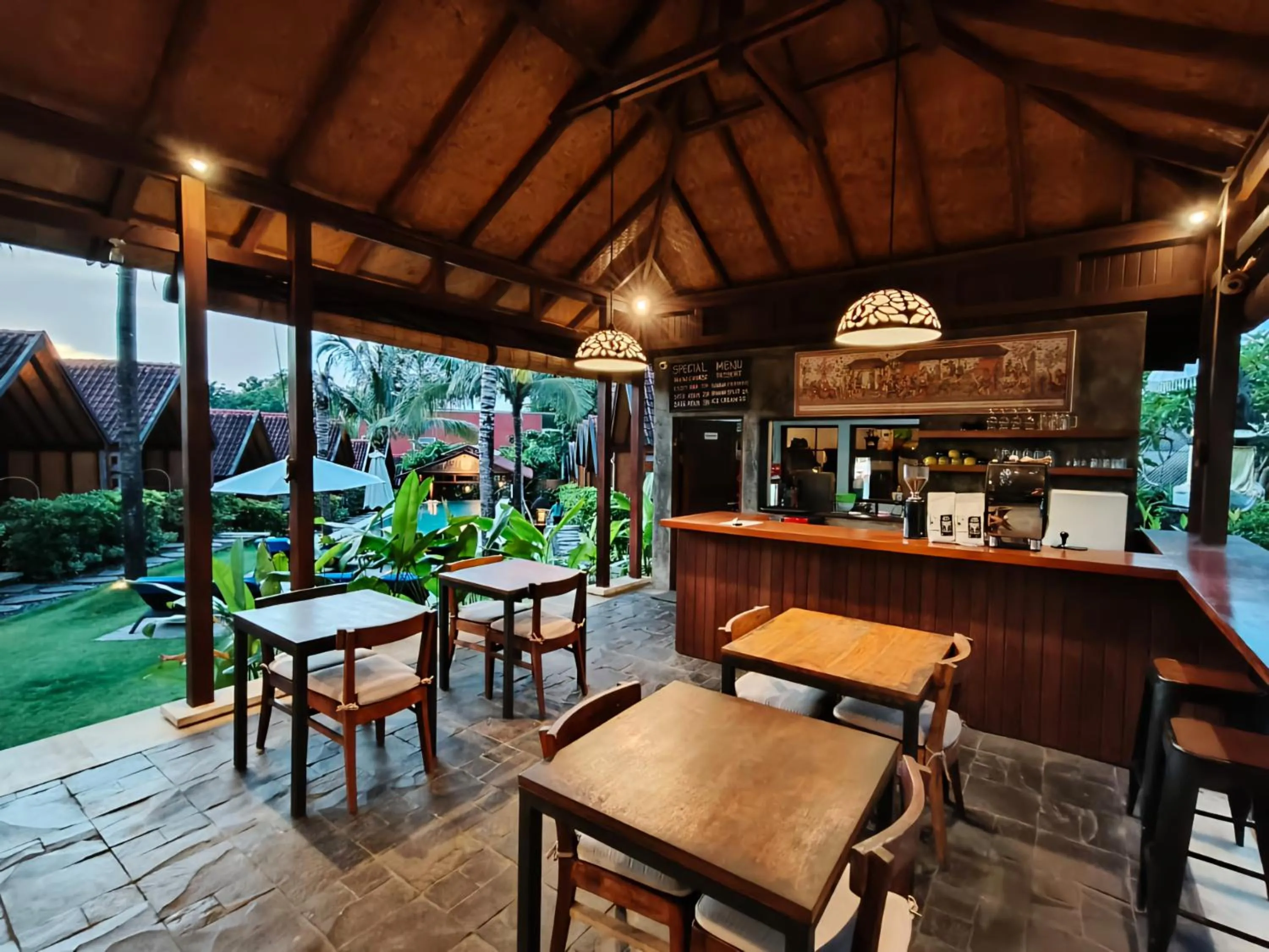 Restaurant/places to eat in Bingin Lodge Uluwatu