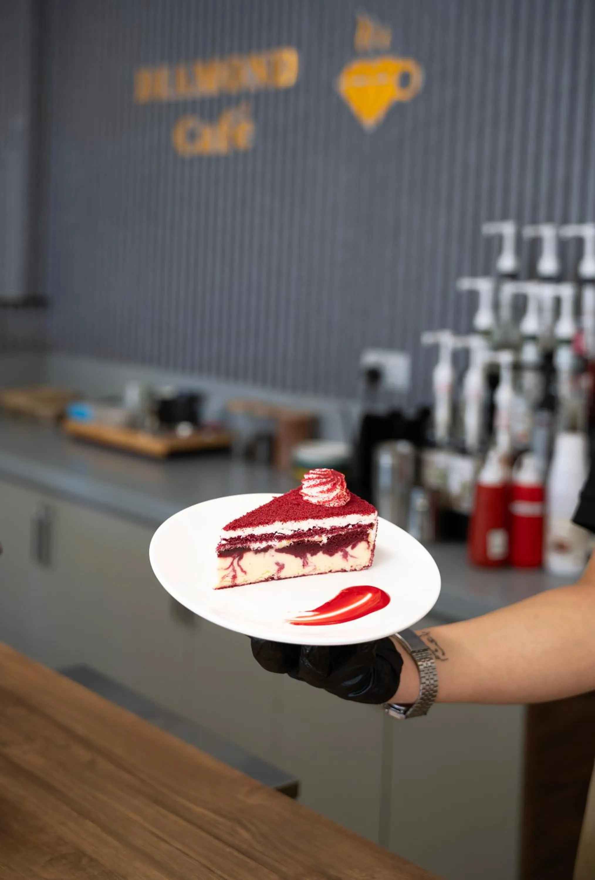 Food and drinks in Diamond Star Hotel فندق النجمة الماسية