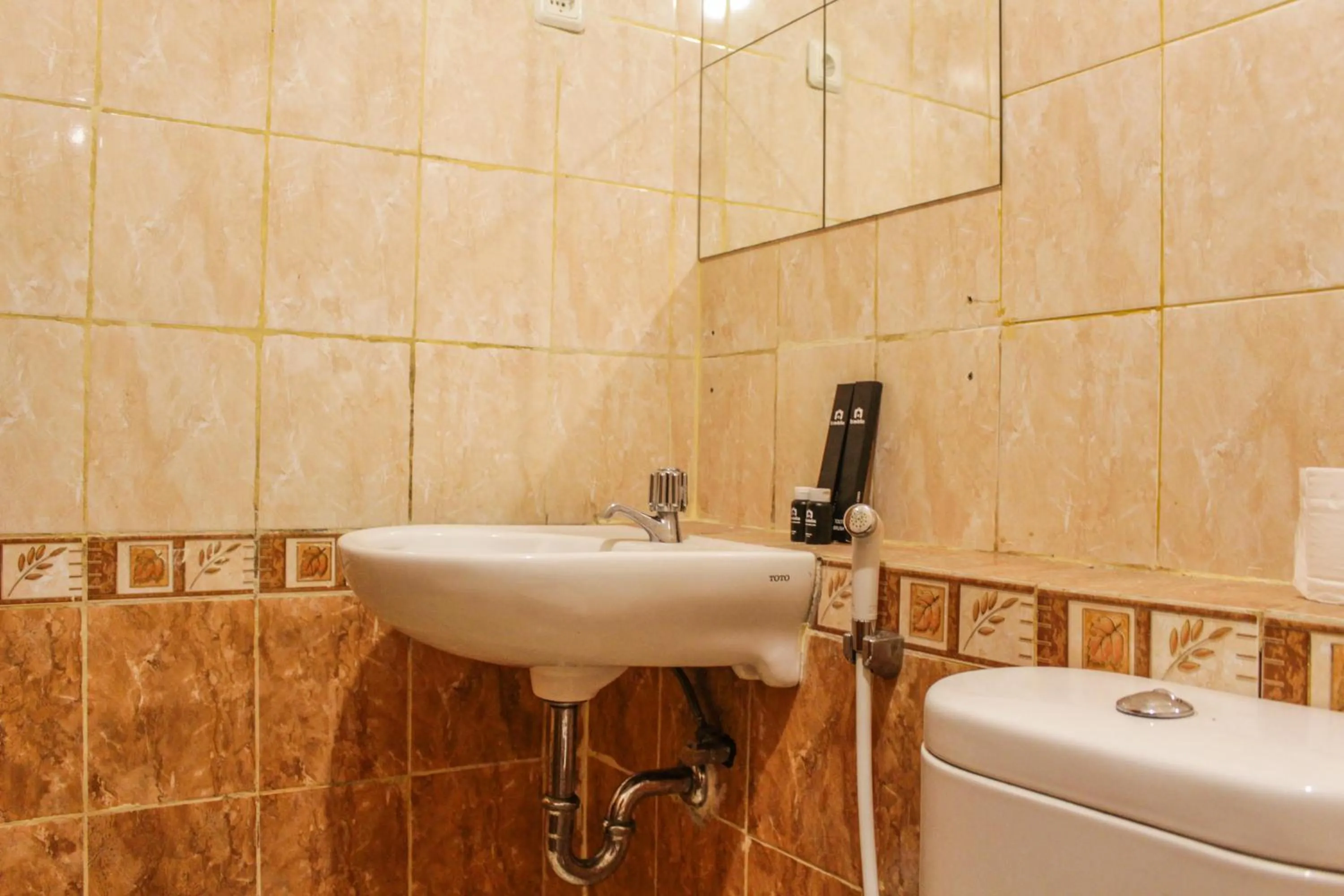 Homey 2BR Apartment at Grand Palace Kemayoran By Travelio