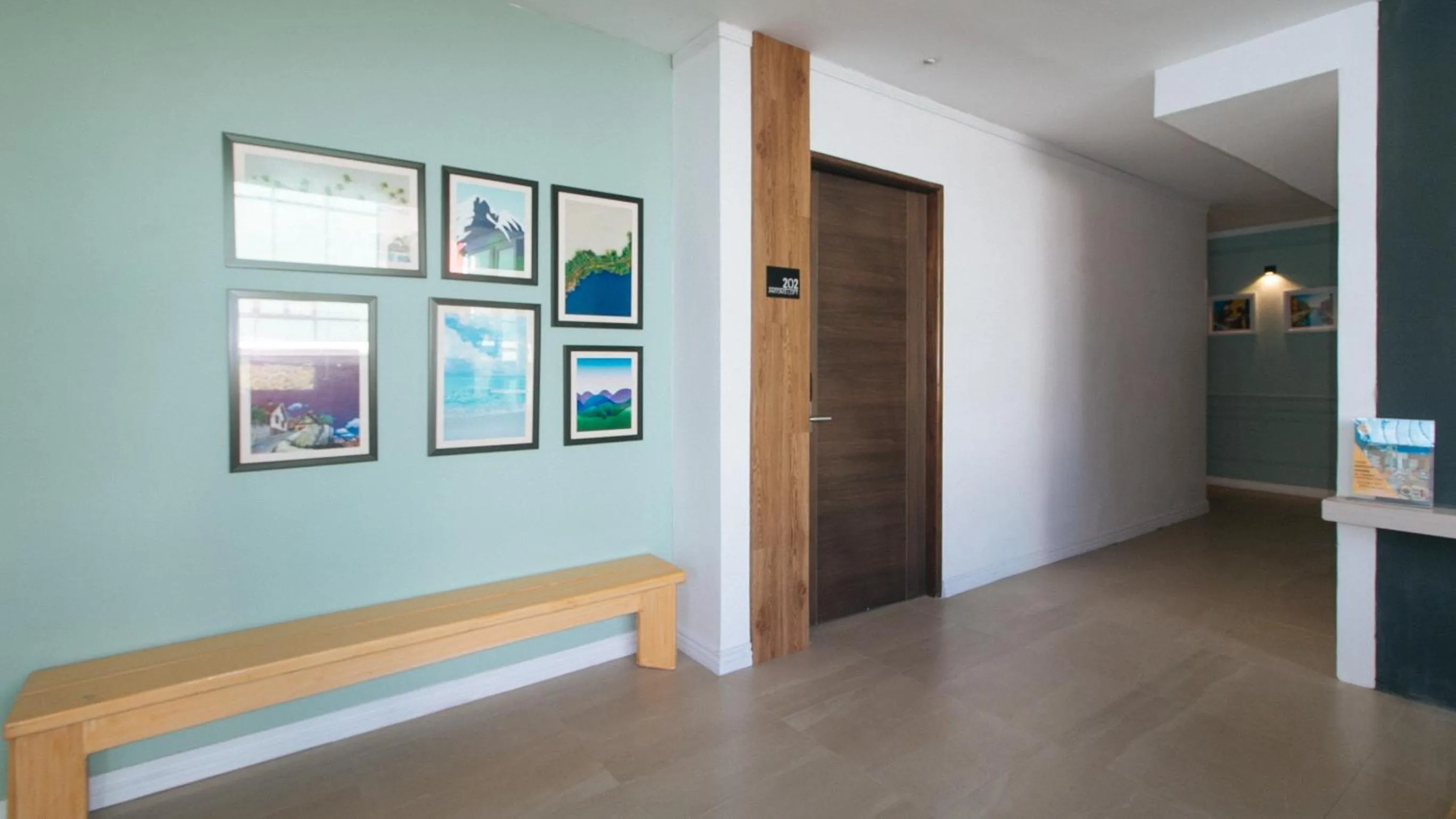 Area and facilities in RedDoorz at Anton's Loft Designer Resort Pansol Calamba Laguna