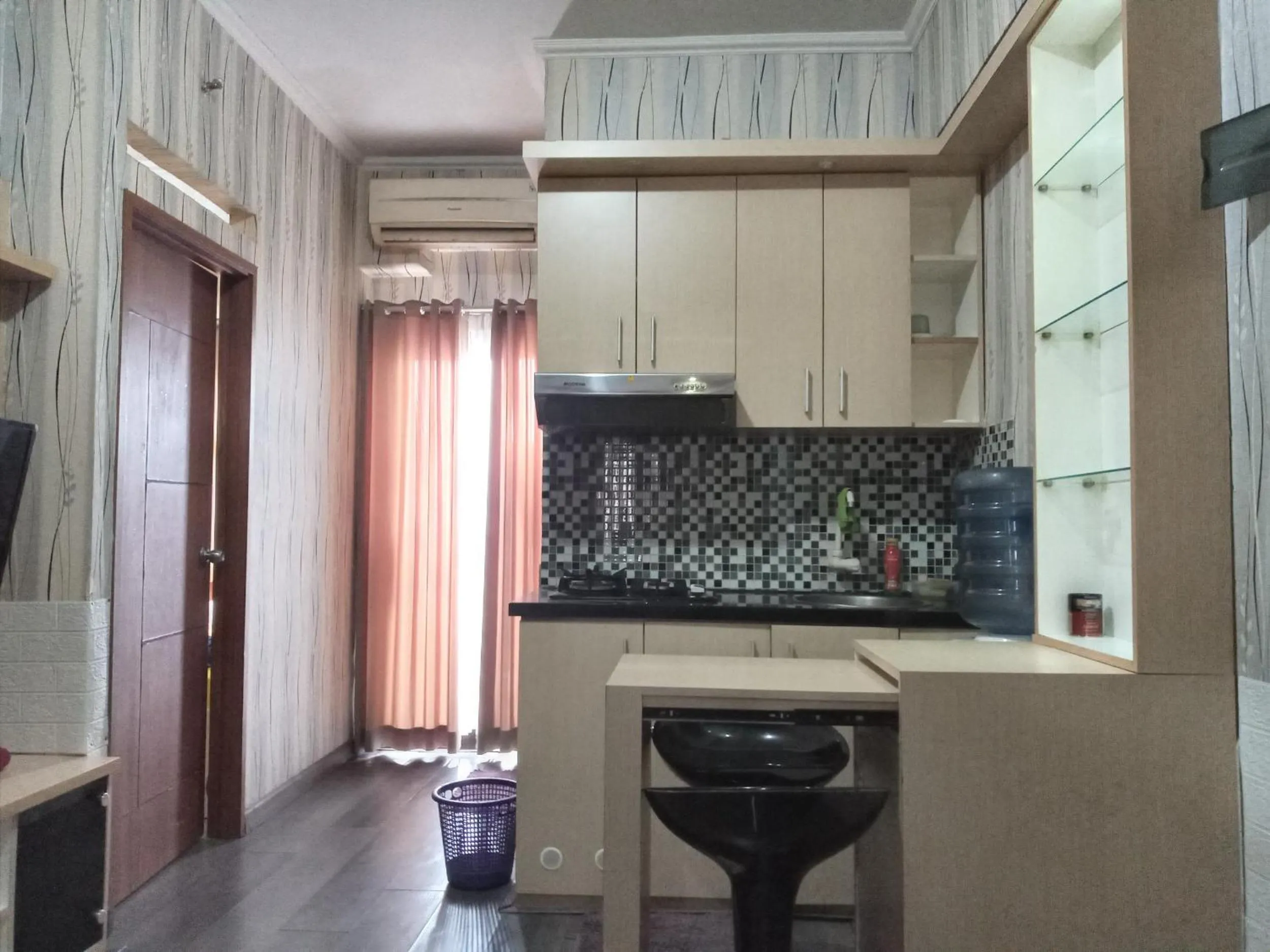 Kitchen or kitchenette in Adhigana Property Kemang View