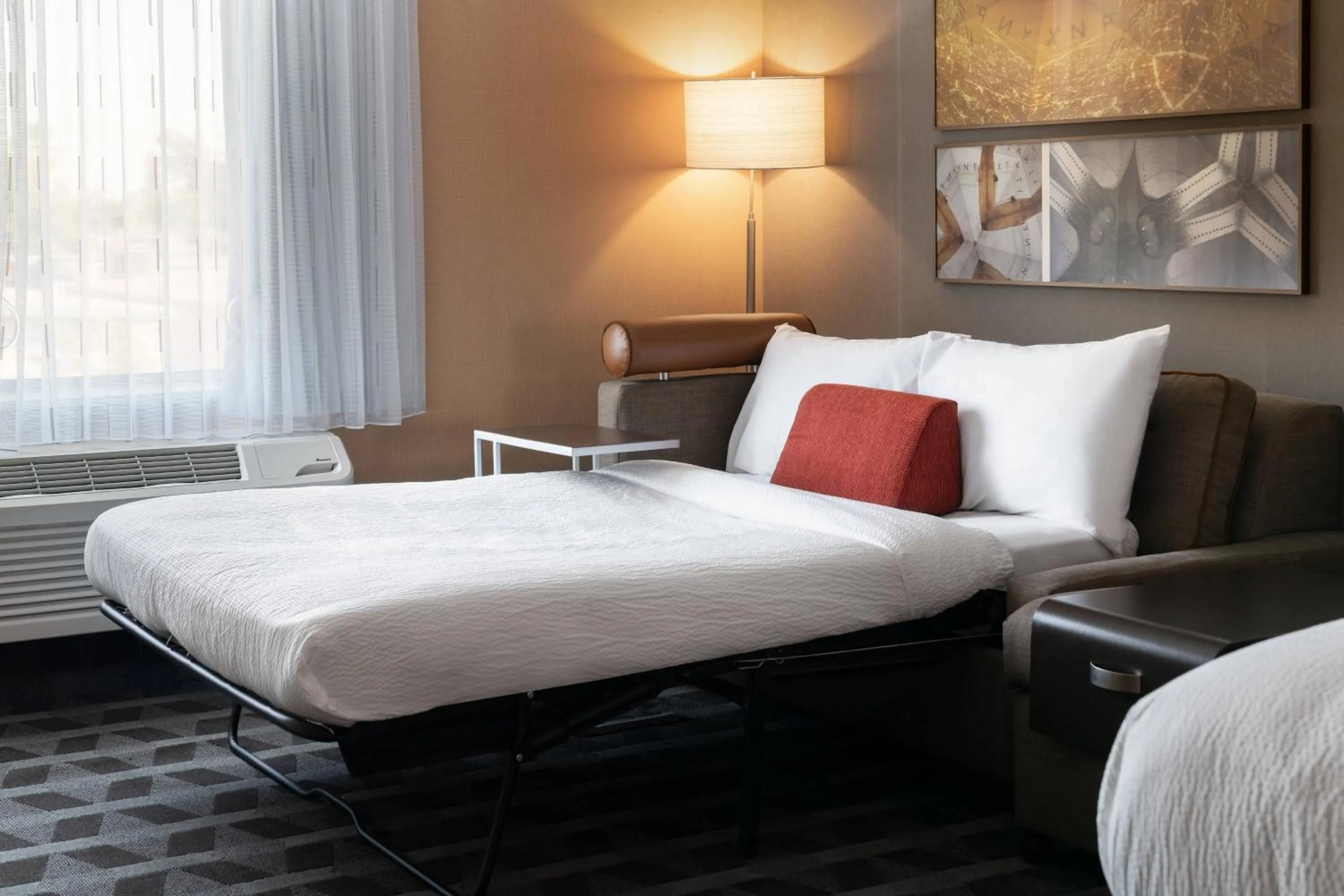 Bedroom, Bed in TownePlace Suites Fresno Clovis