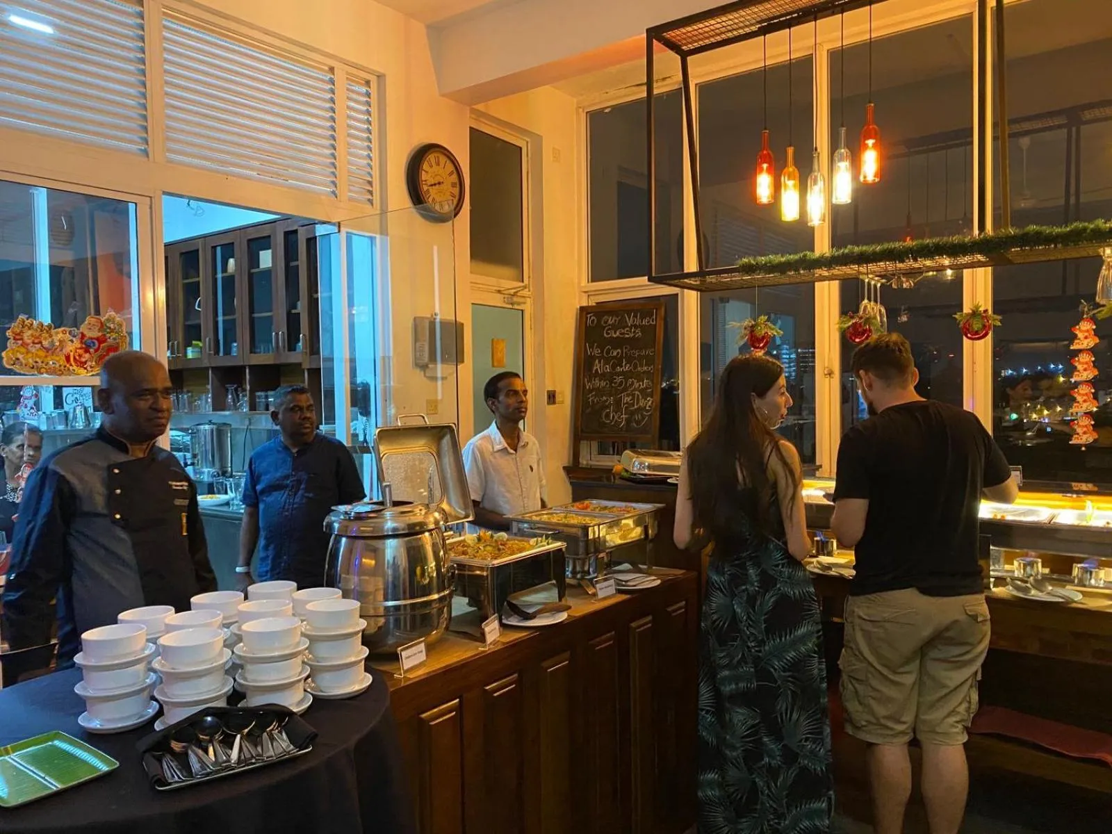 Restaurant/places to eat in The Den 23