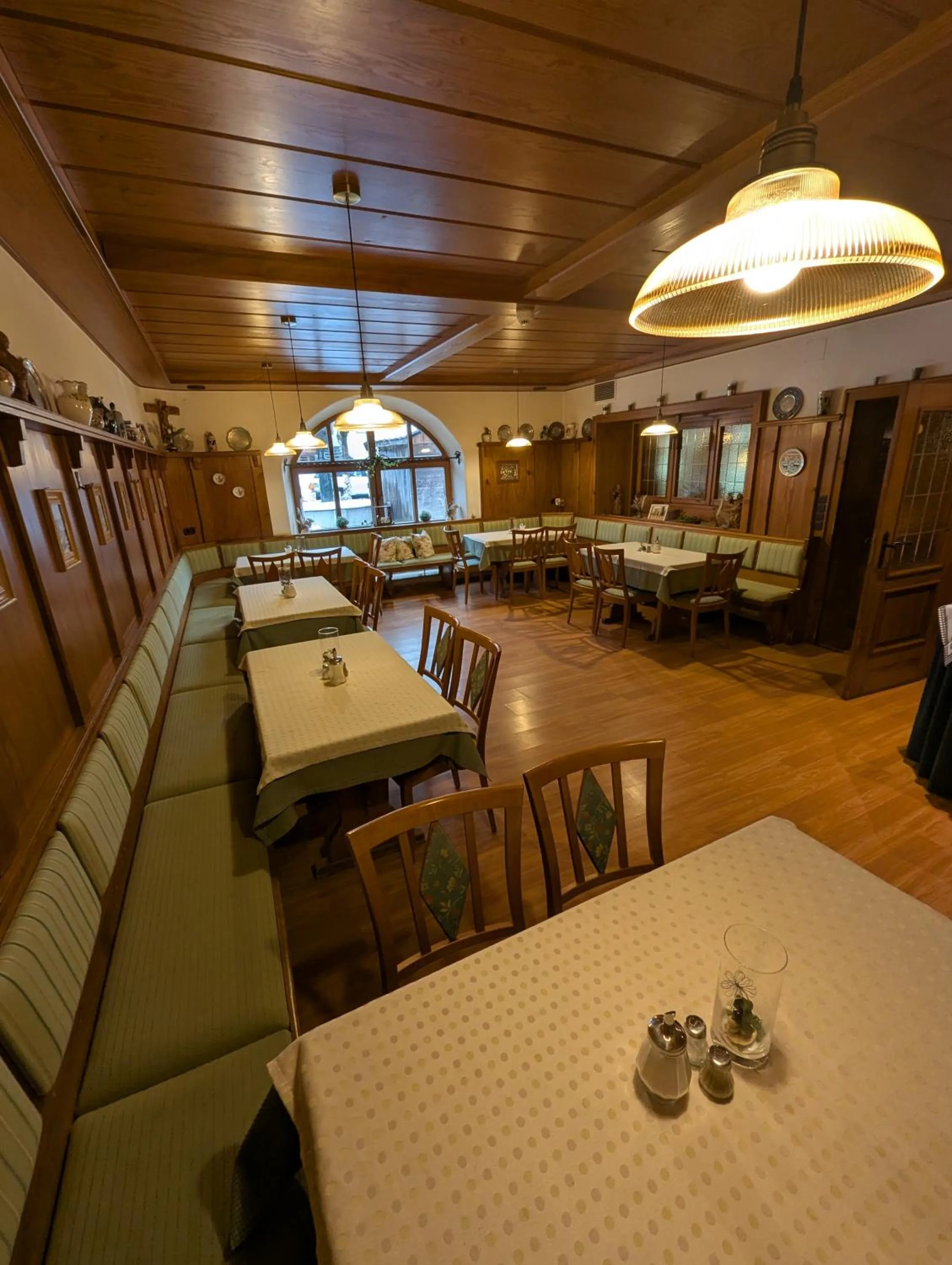 Restaurant/places to eat in Hotel Gasthof Zum Löwen