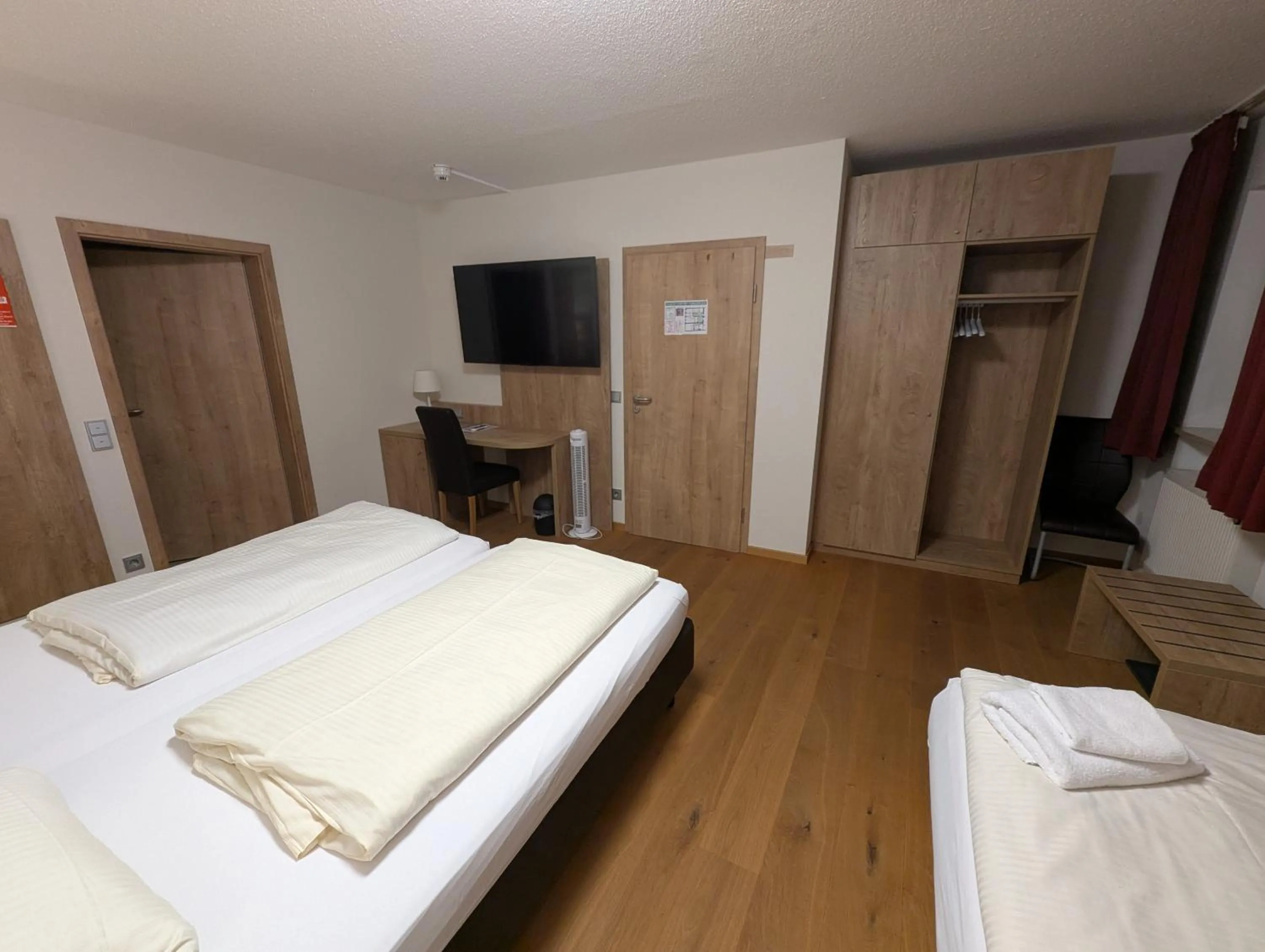 Bed in Hotel Gasthof Zum Löwen