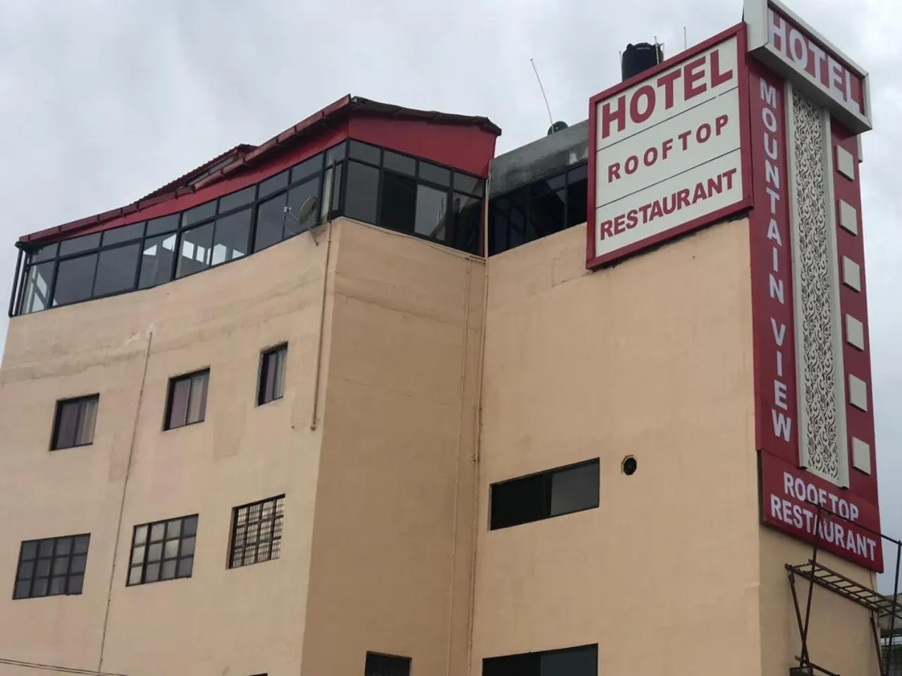 Property building in Hotel Mountain View And Rooftop Restaurant