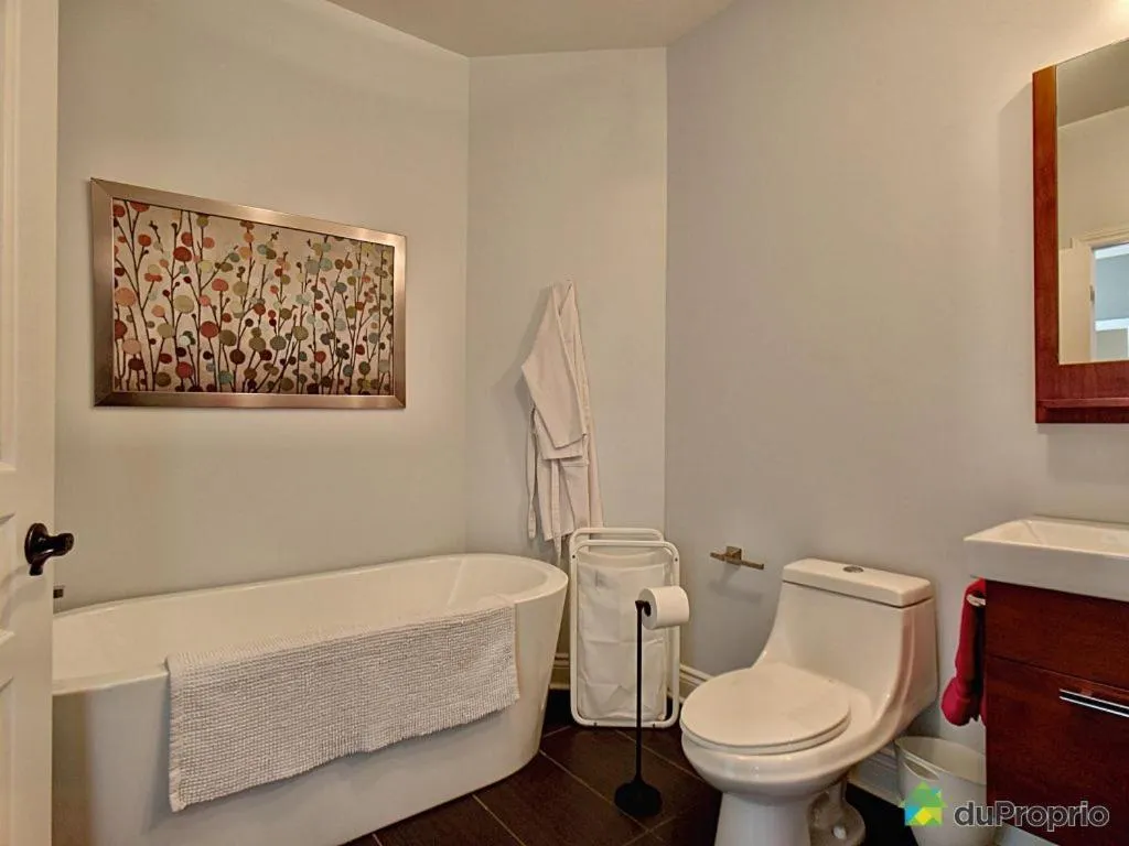 Bathroom in Condo Le Champlain - 105