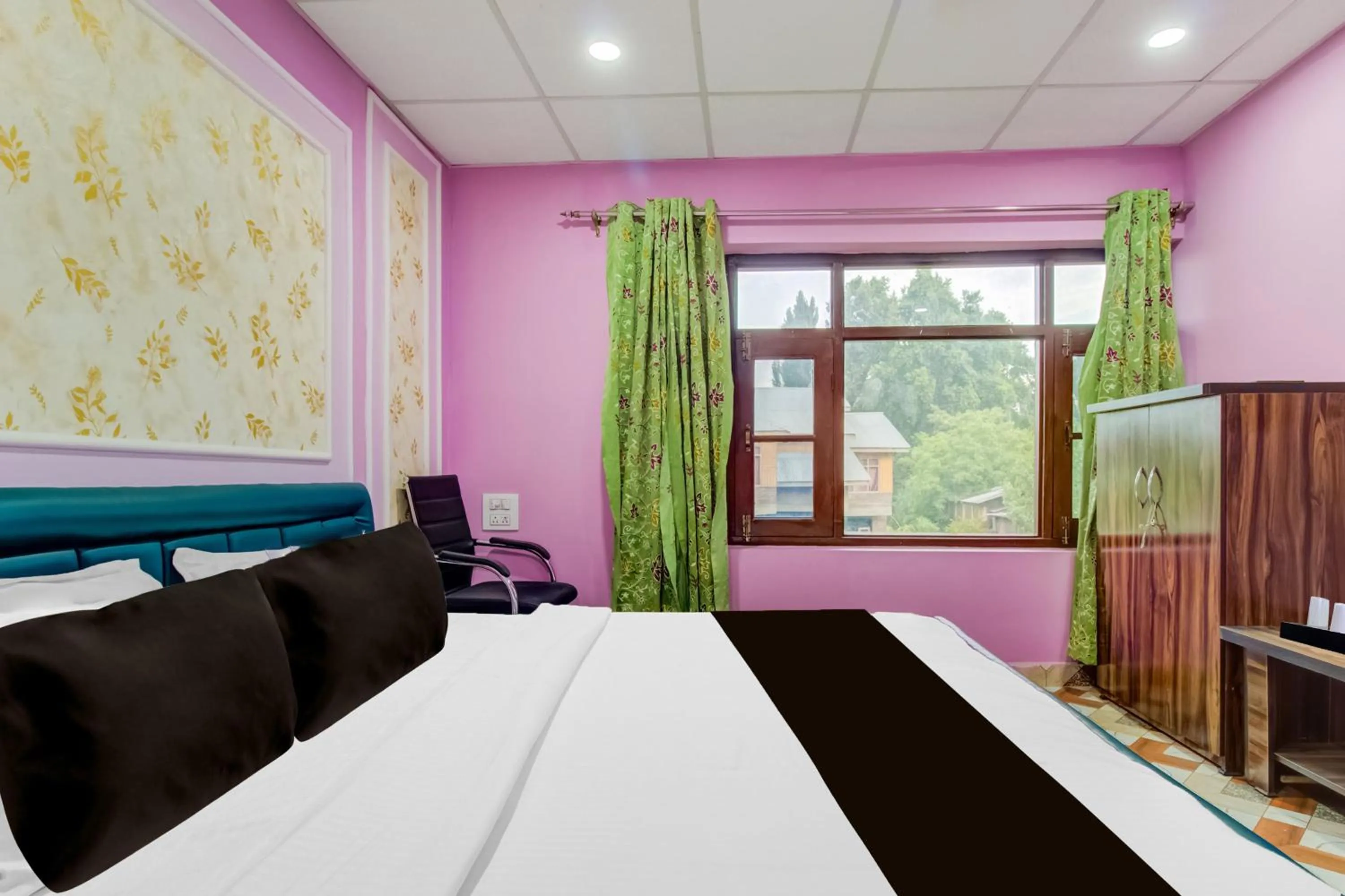 Bedroom, Bed in Collection O Airport Road Solina