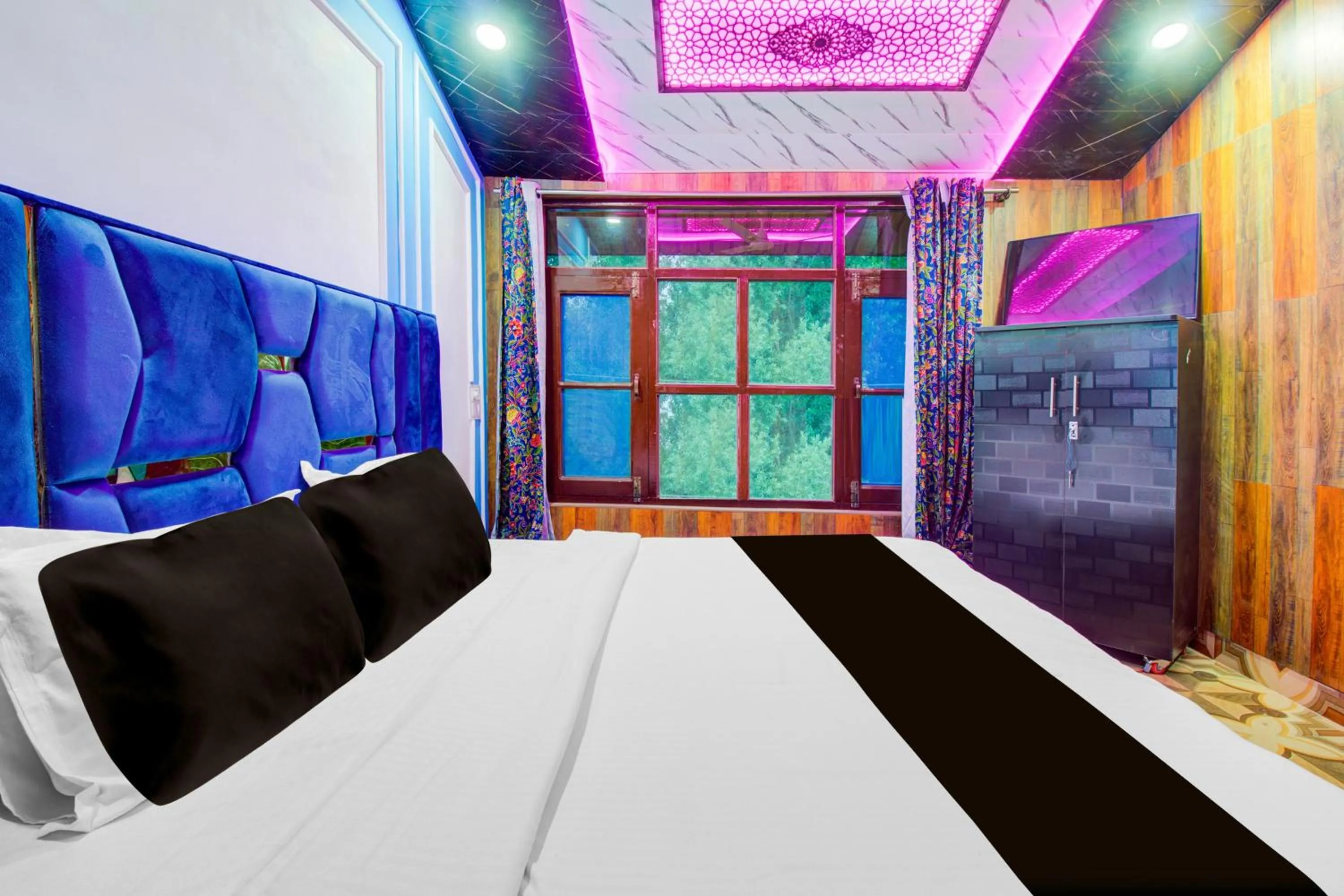 Bedroom in Collection O Airport Road Solina