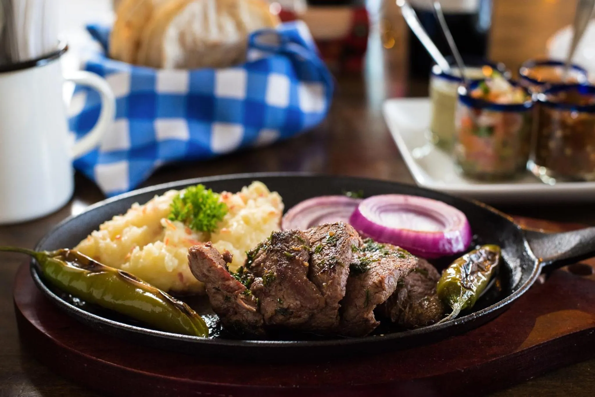 Restaurant/places to eat in Hotel Del Rio