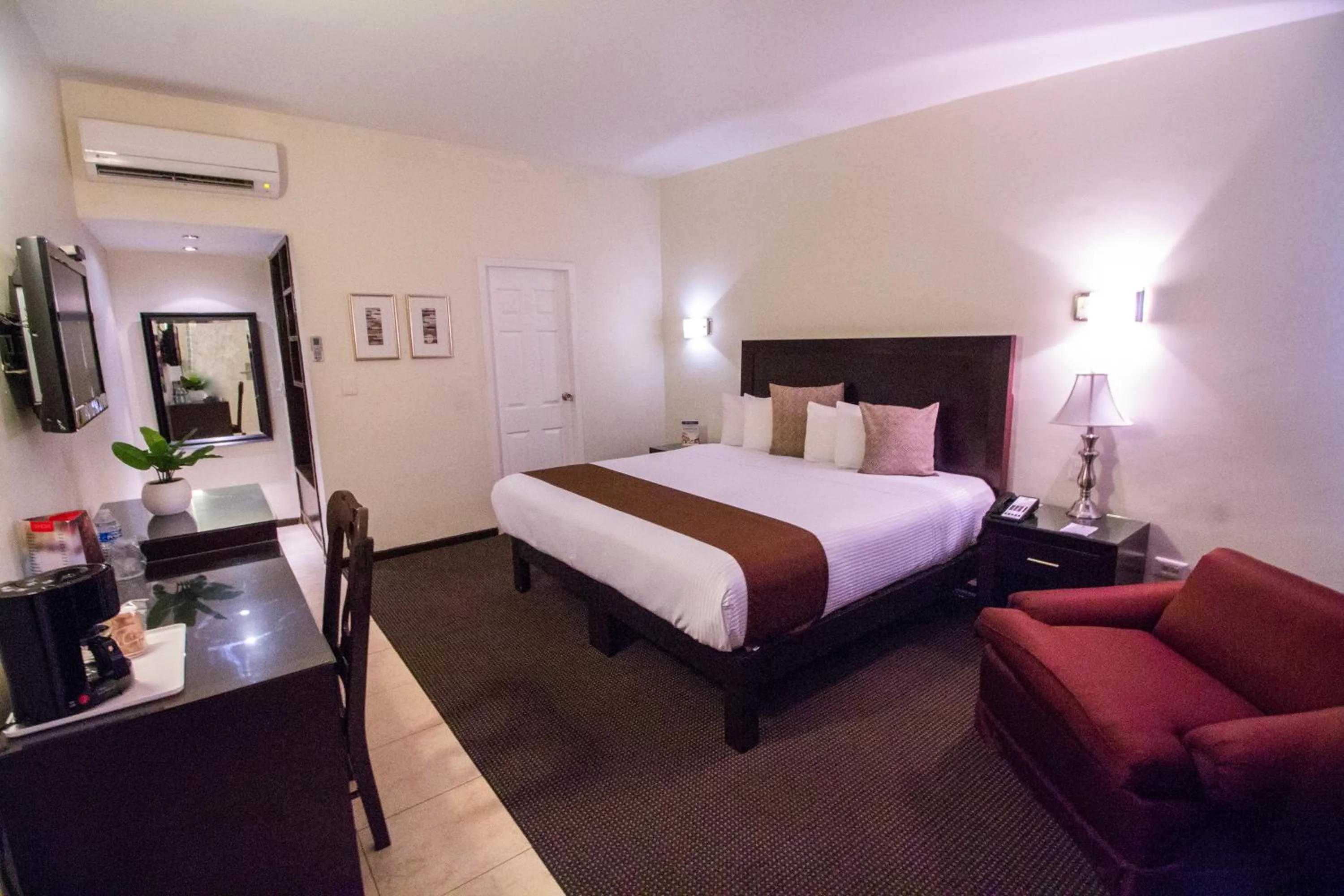 Photo of the whole room, Bed in Hotel Del Rio