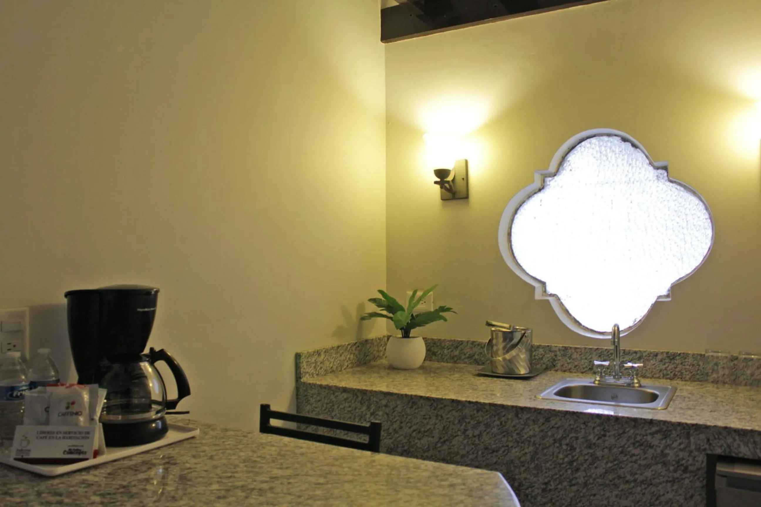 Coffee/tea facilities in Hotel Del Rio