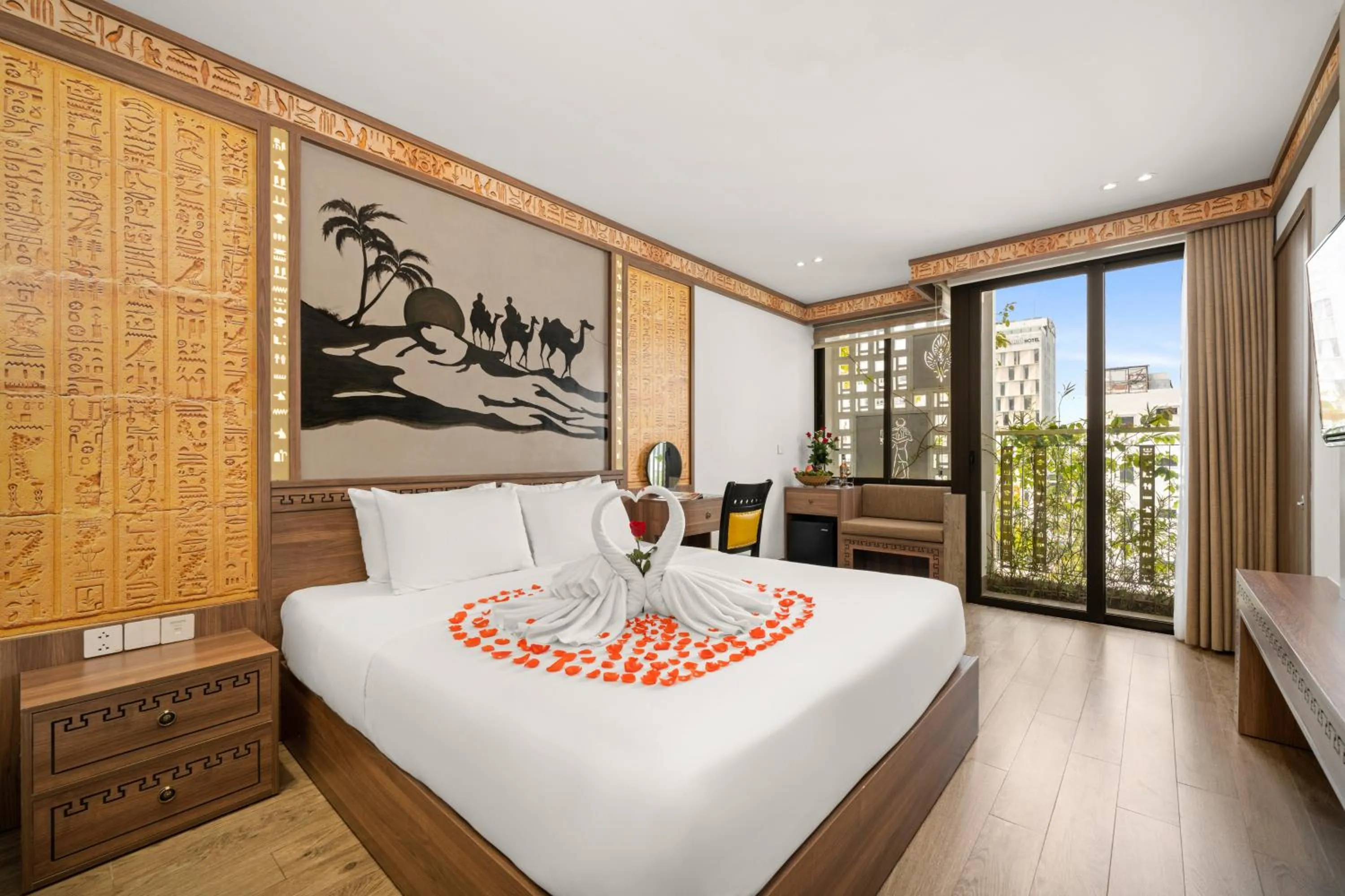 Bed in Pharaoh Boutique Hotel Danang