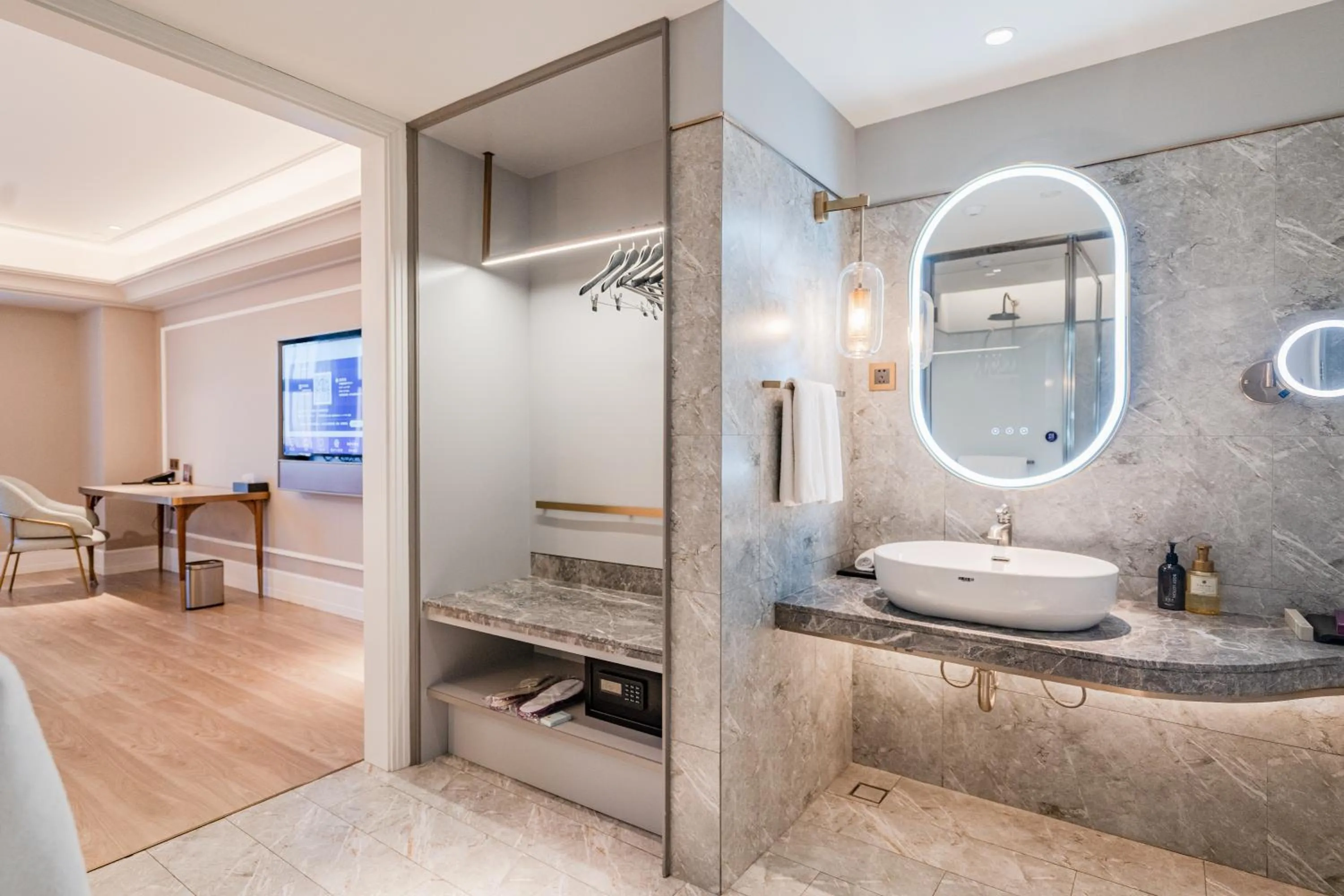 Property building in Mercure Hohhot Downtown