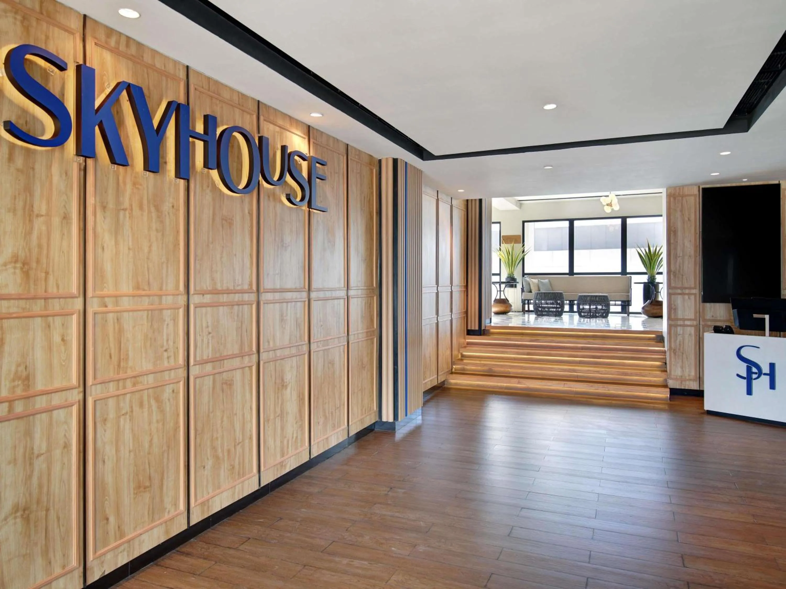 Restaurant/places to eat in Mercure Samarinda