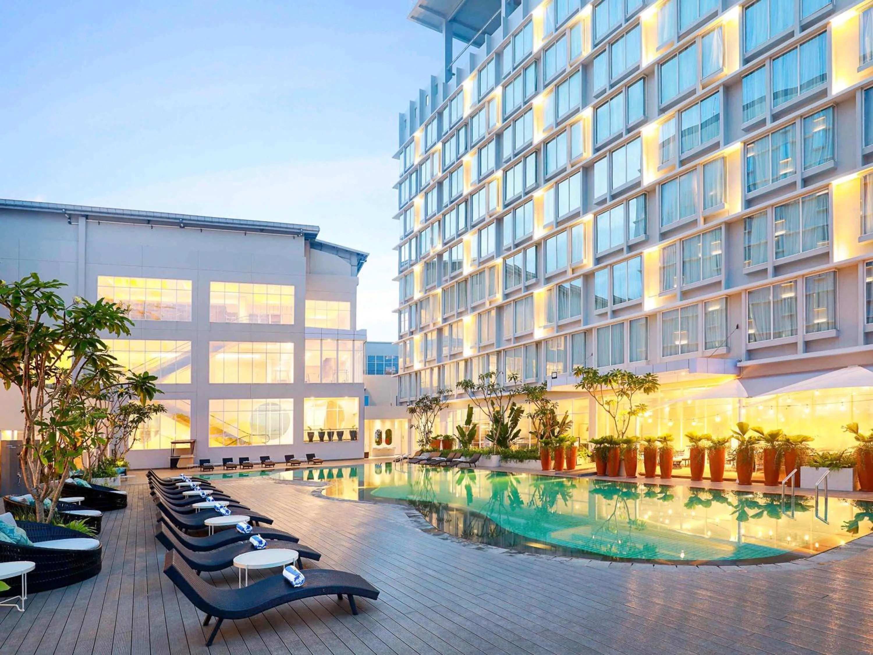 Pool view in Mercure Samarinda