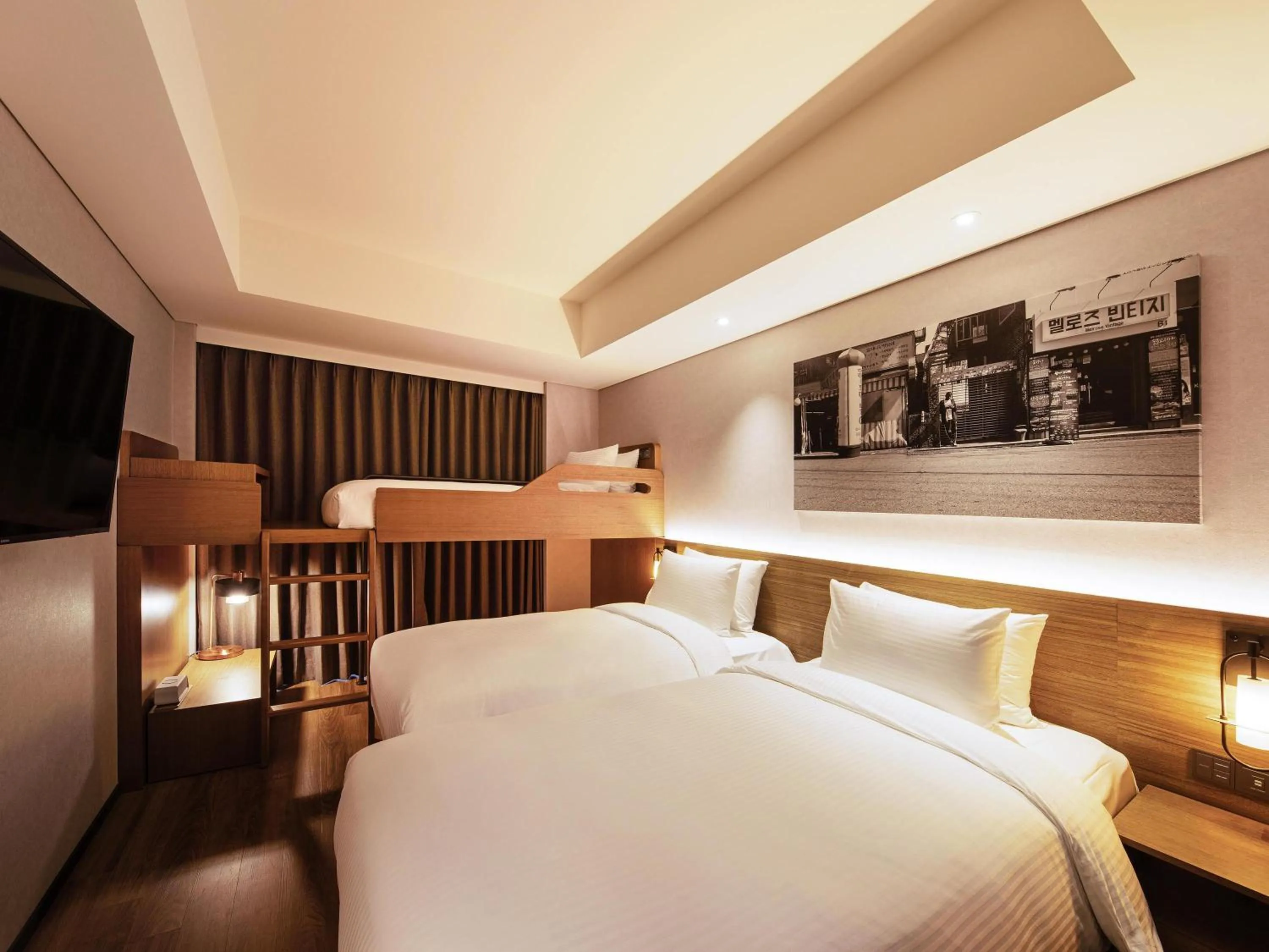 Bedroom, Bed in Mercure Ambassador Seoul Hongdae