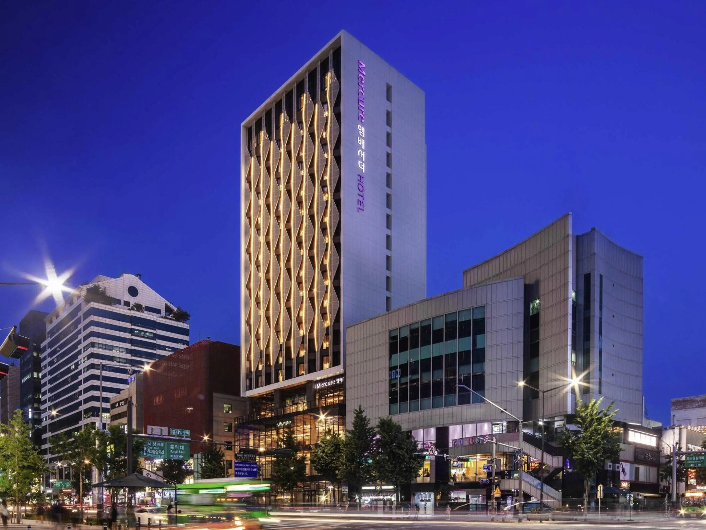 Property building in Mercure Ambassador Seoul Hongdae