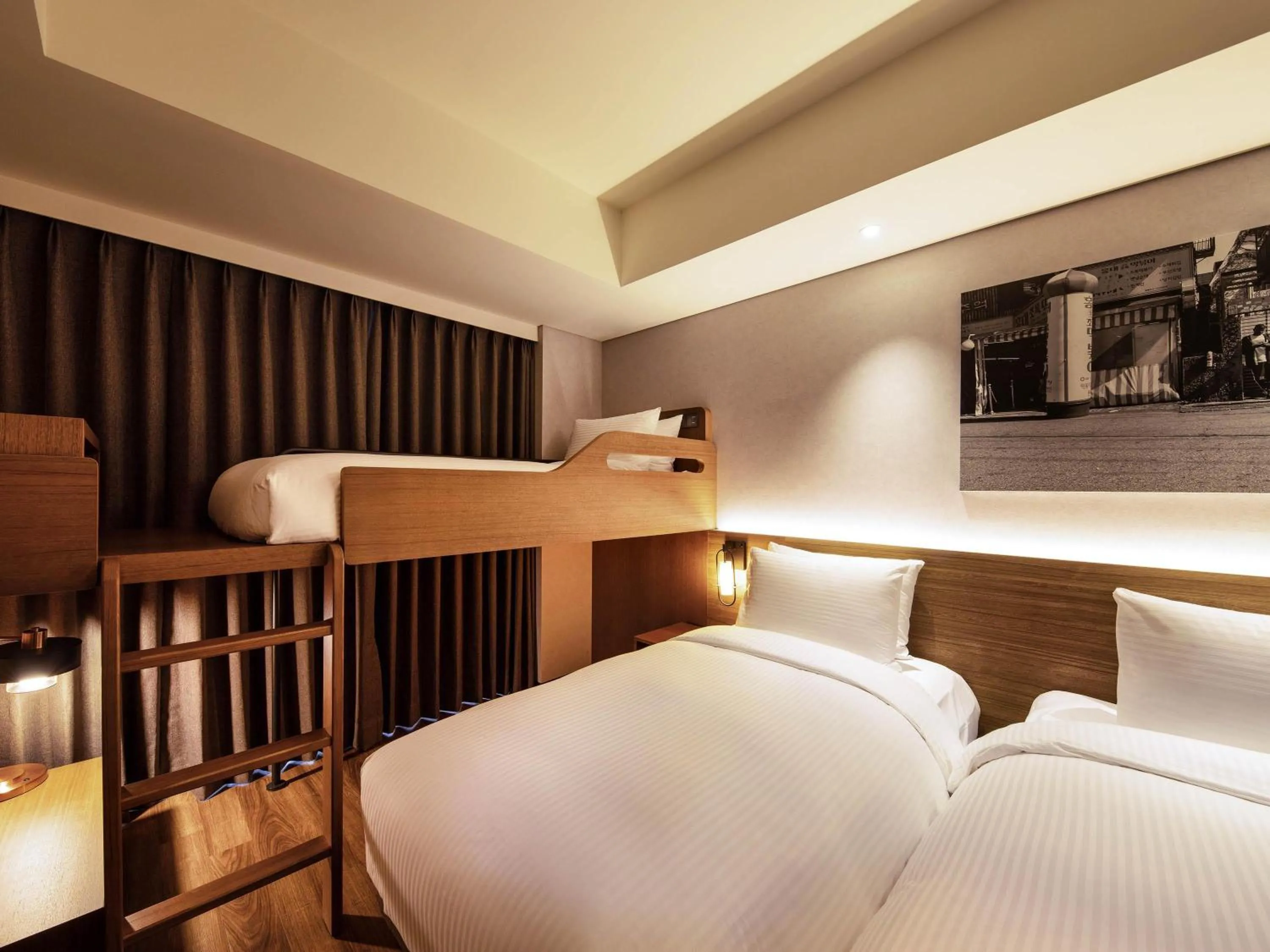 Bedroom, Bed in Mercure Ambassador Seoul Hongdae