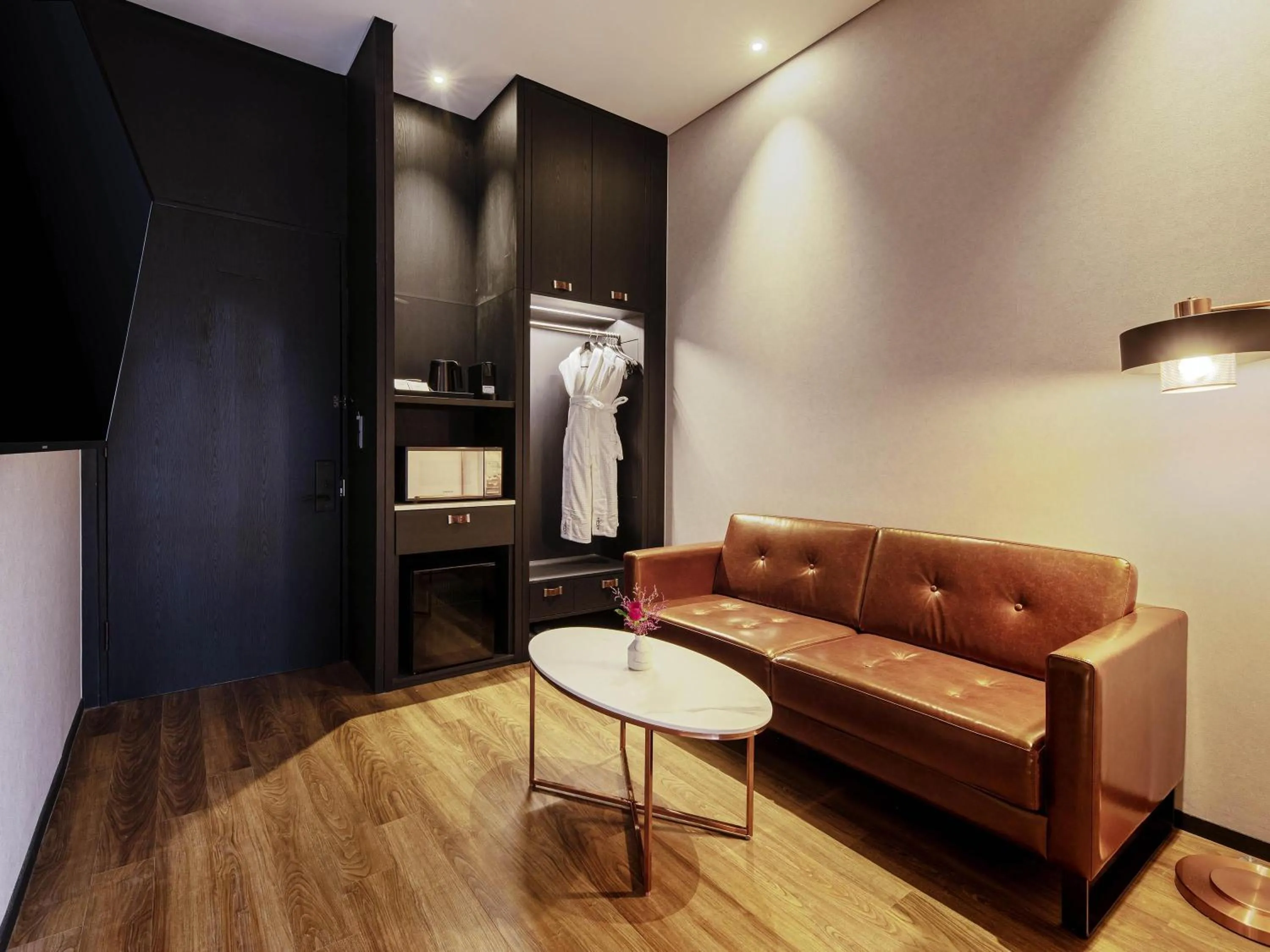 Bedroom in Mercure Ambassador Seoul Hongdae