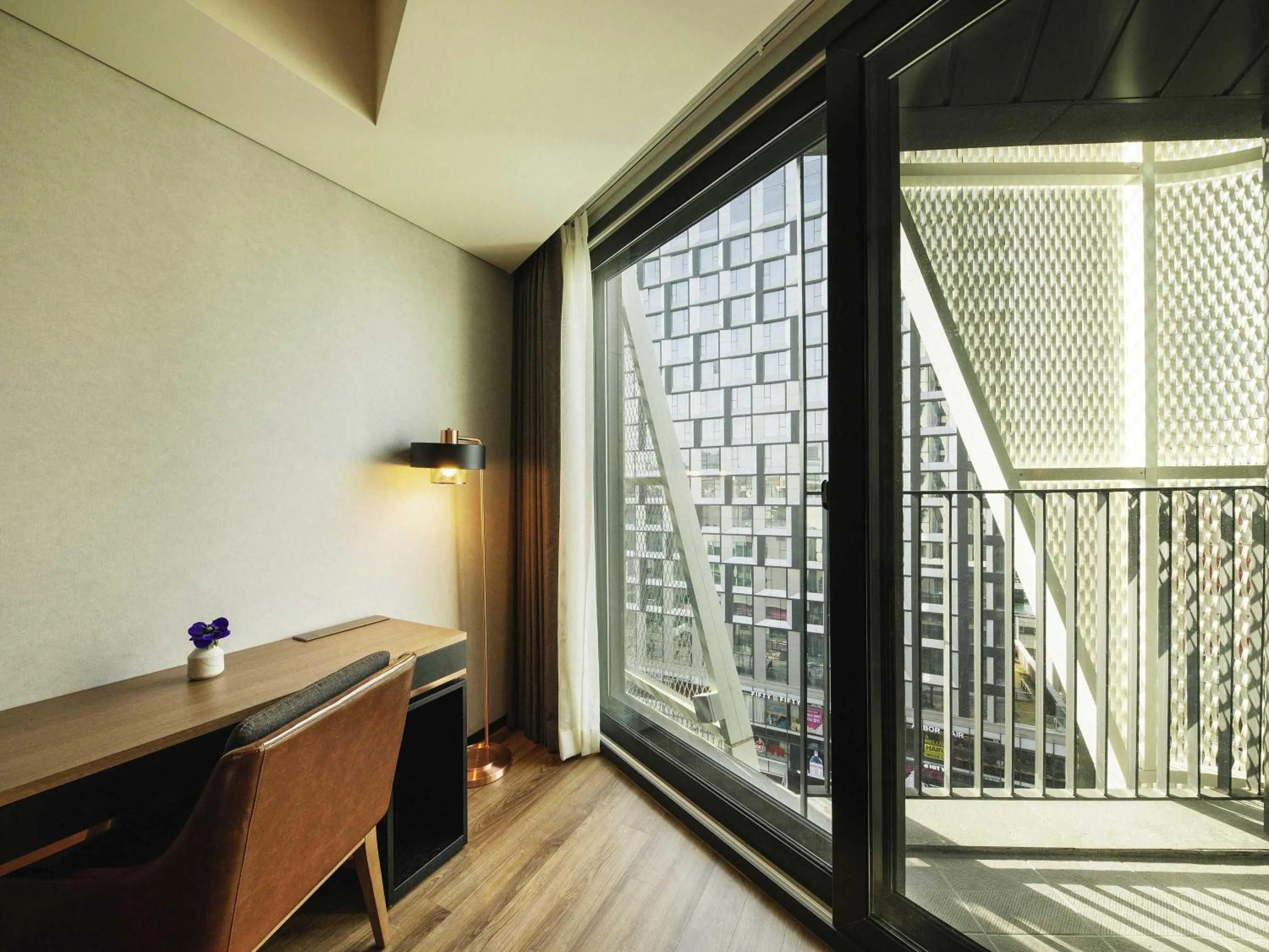 Bedroom in Mercure Ambassador Seoul Hongdae