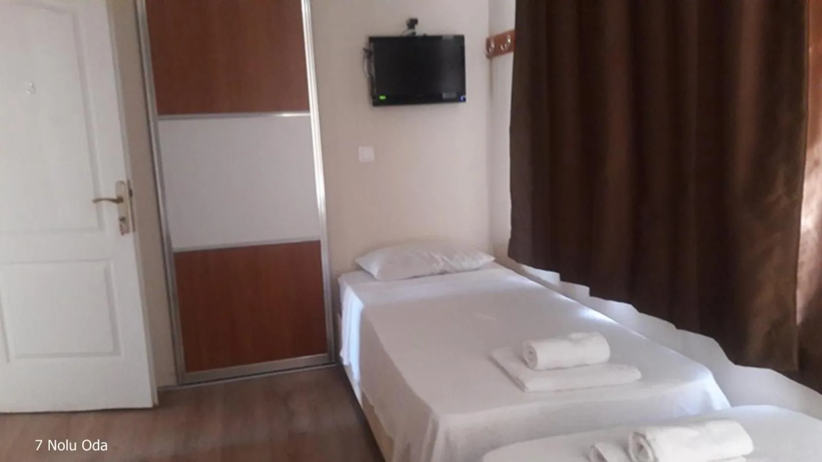 Photo of the whole room, Bed in Çamlaraltıpansiyon