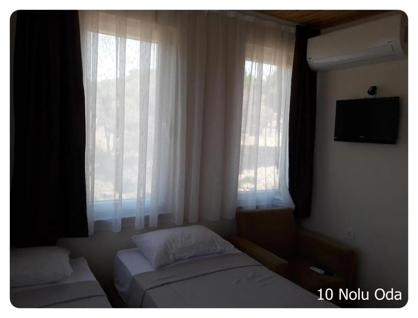 Photo of the whole room, Bed in Çamlaraltıpansiyon