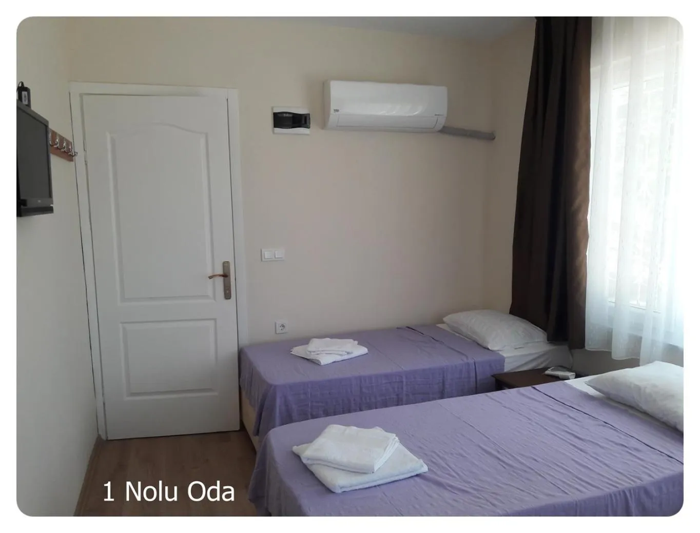 Photo of the whole room, Bed in Çamlaraltıpansiyon