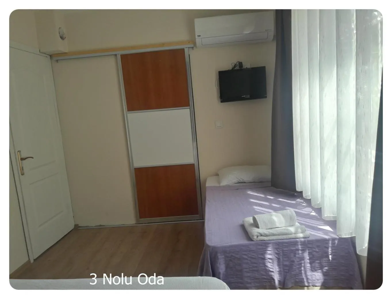 Photo of the whole room, Bed in Çamlaraltıpansiyon