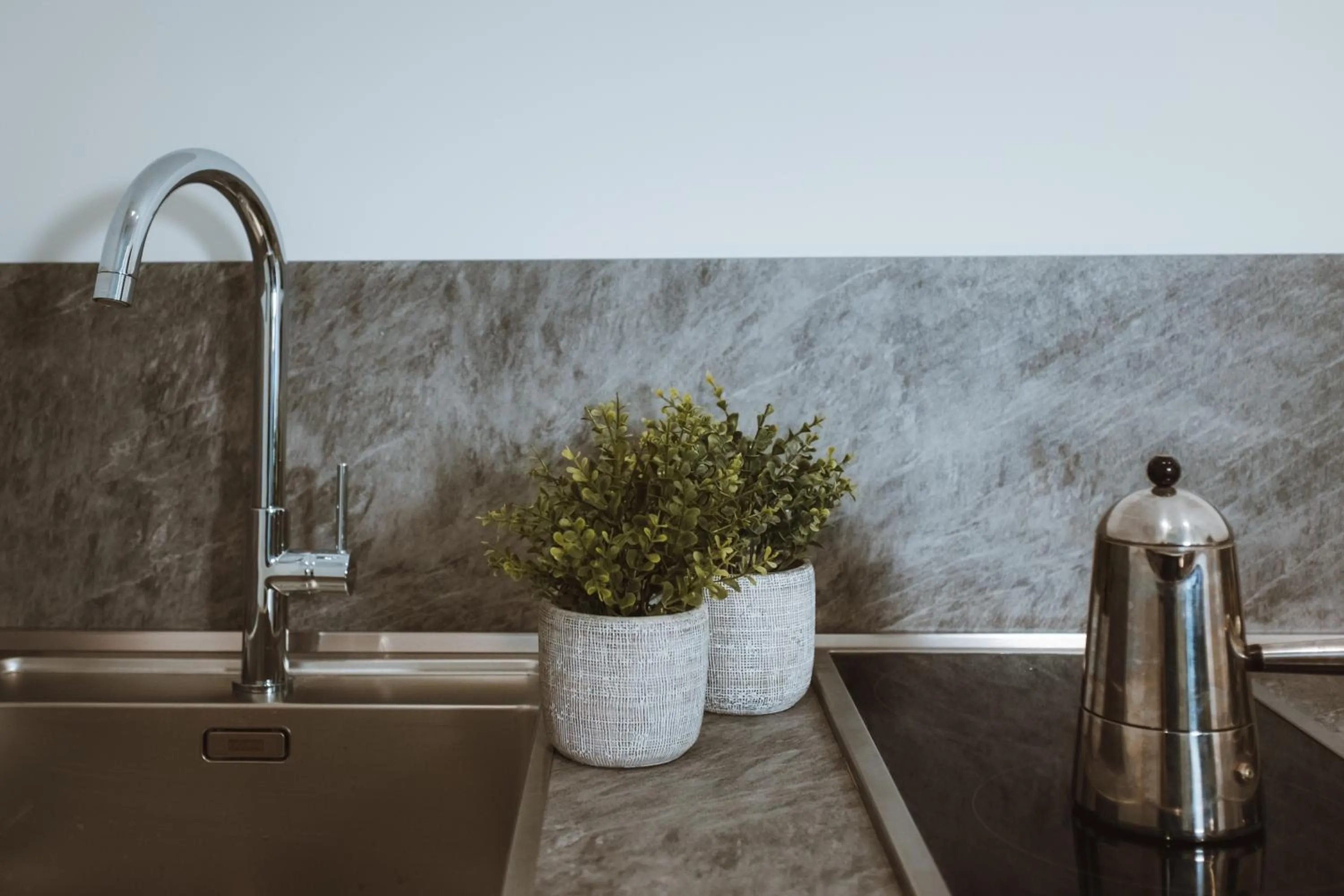 Coffee/tea facilities in Romagna Suite Hotel