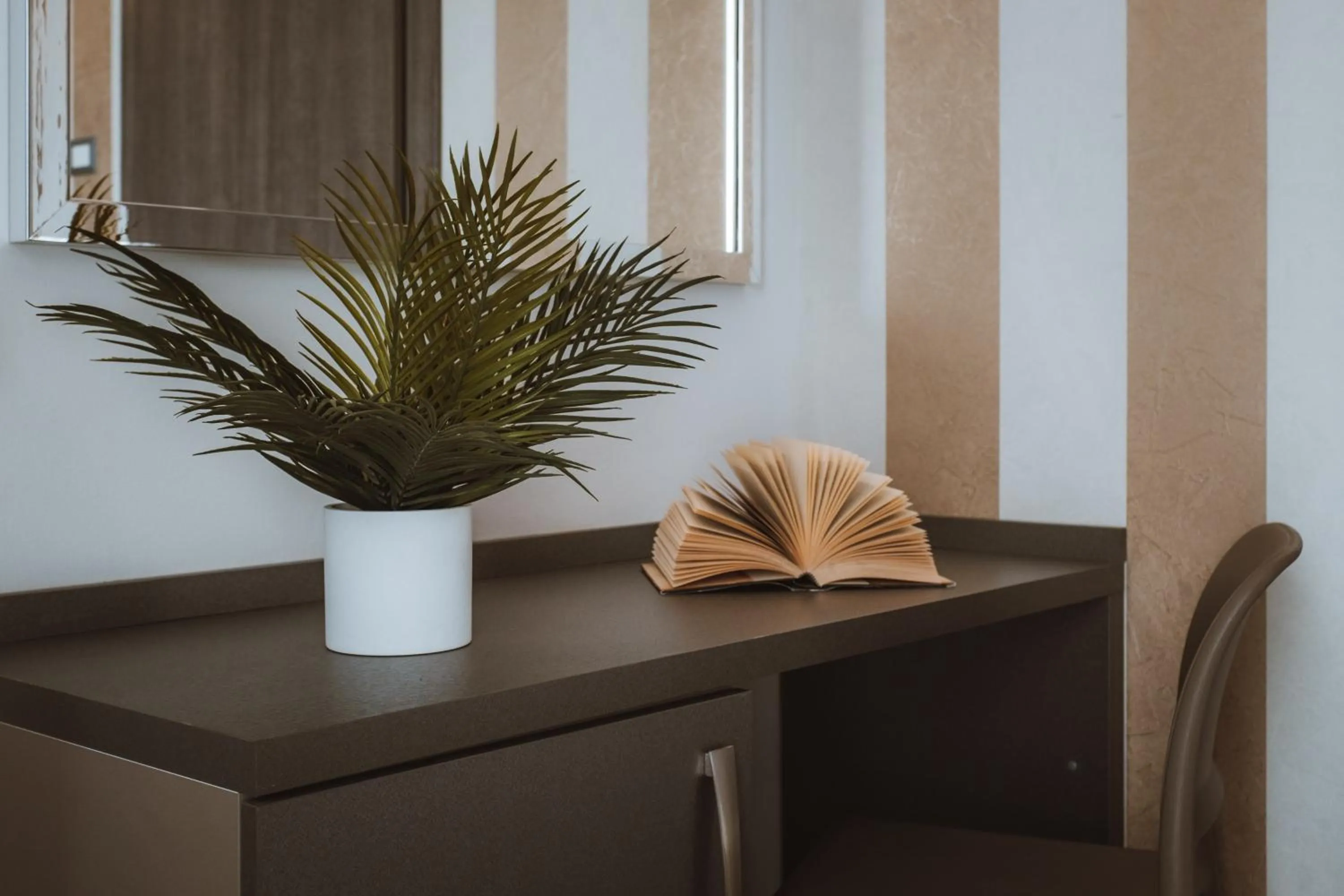 Seating area in Romagna Suite Hotel