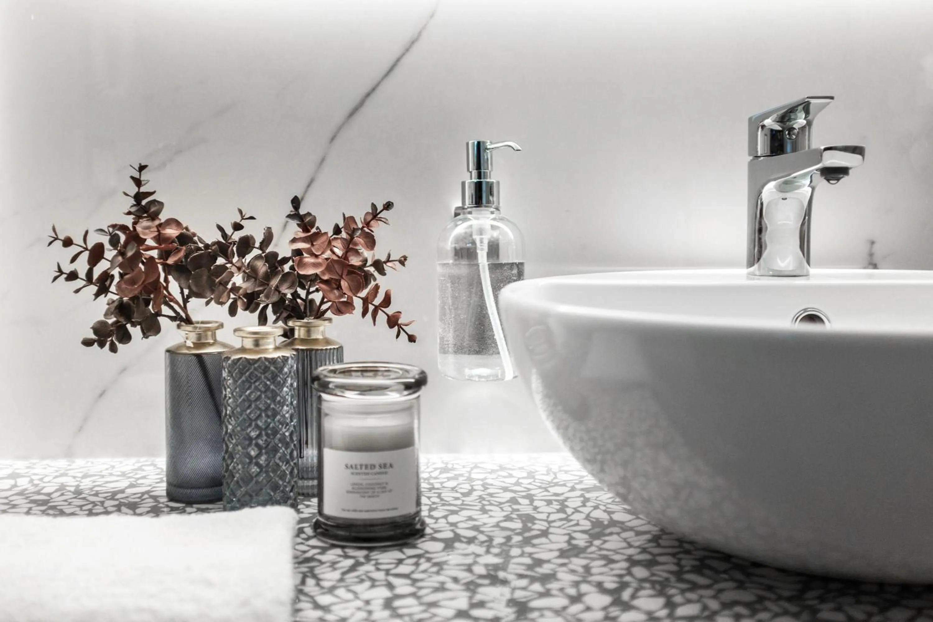 Bathroom in Romagna Suite Hotel