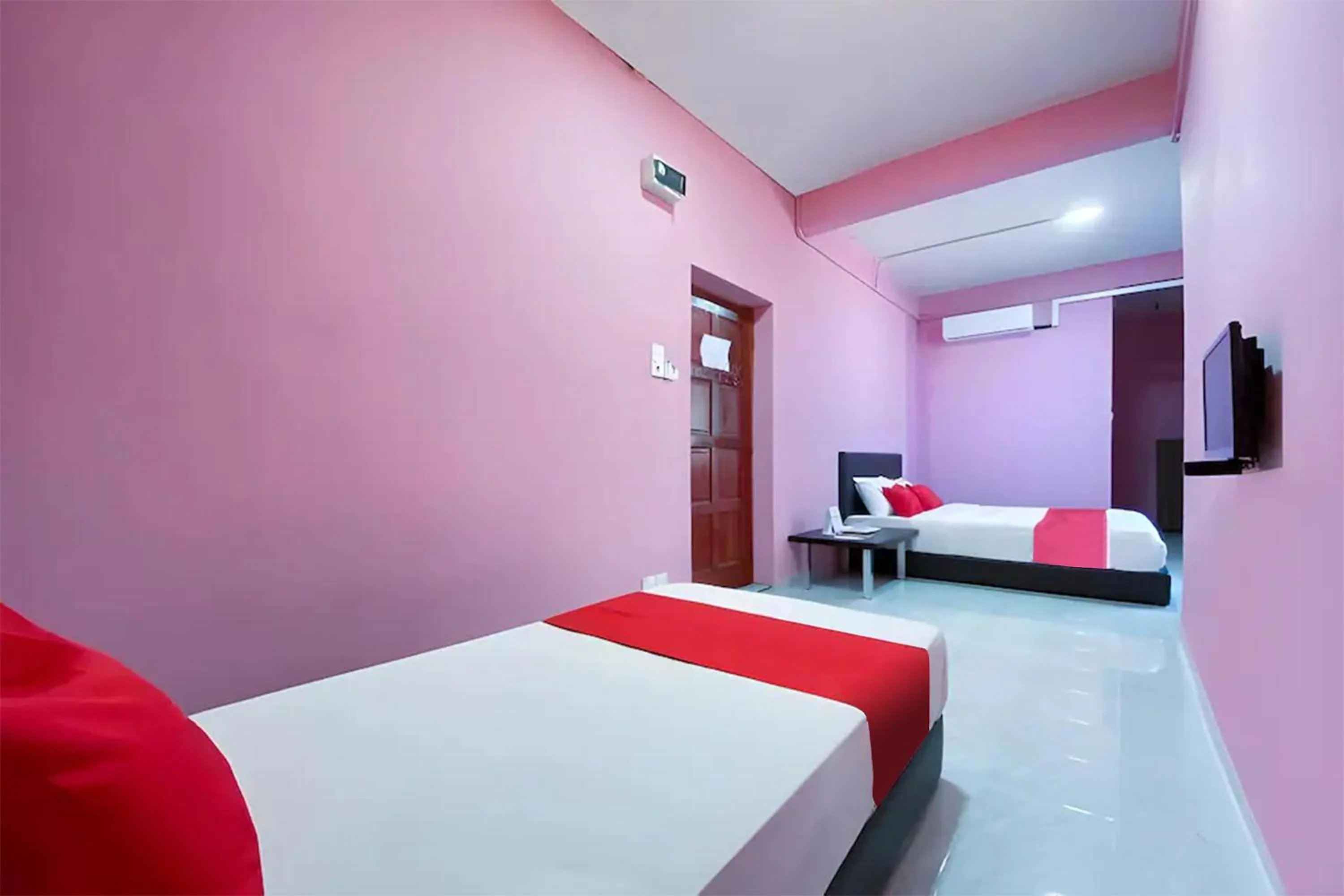 Bed in Coop Hotel Kangar