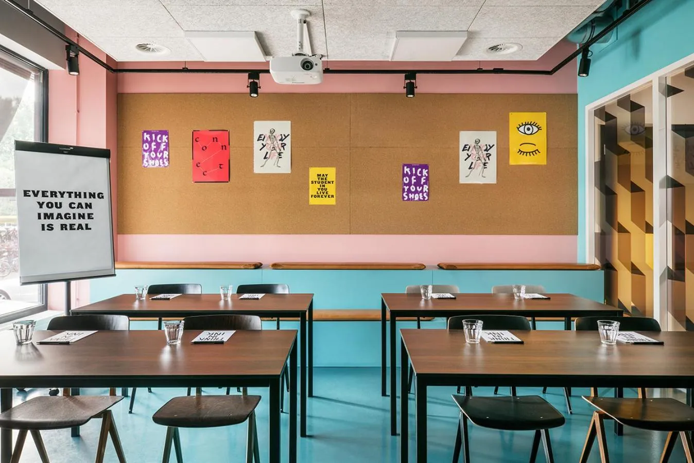 Business facilities in The Social Hub Amsterdam West 4 star