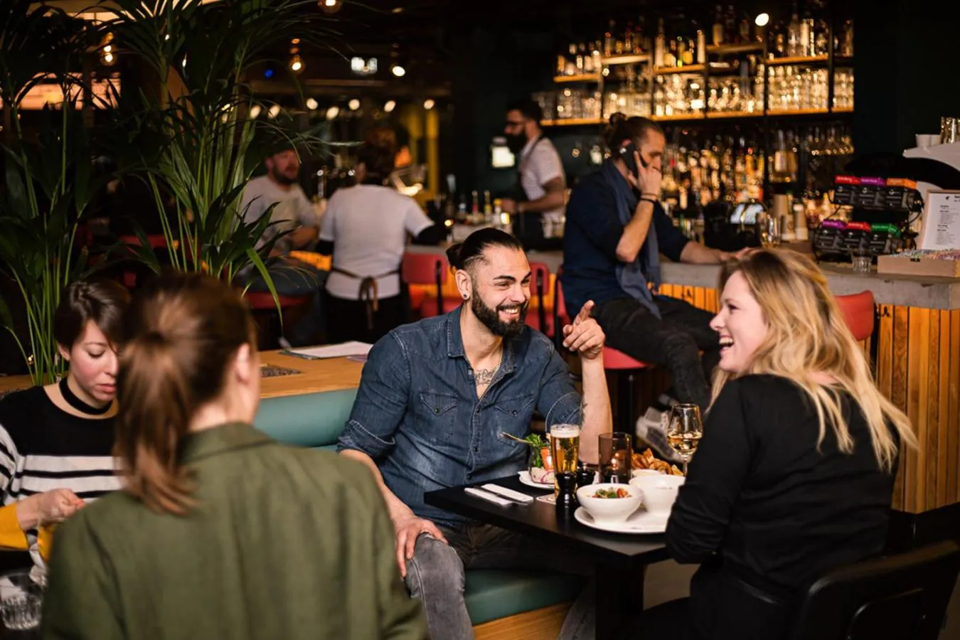 Restaurant/places to eat in The Social Hub Amsterdam West 4 star