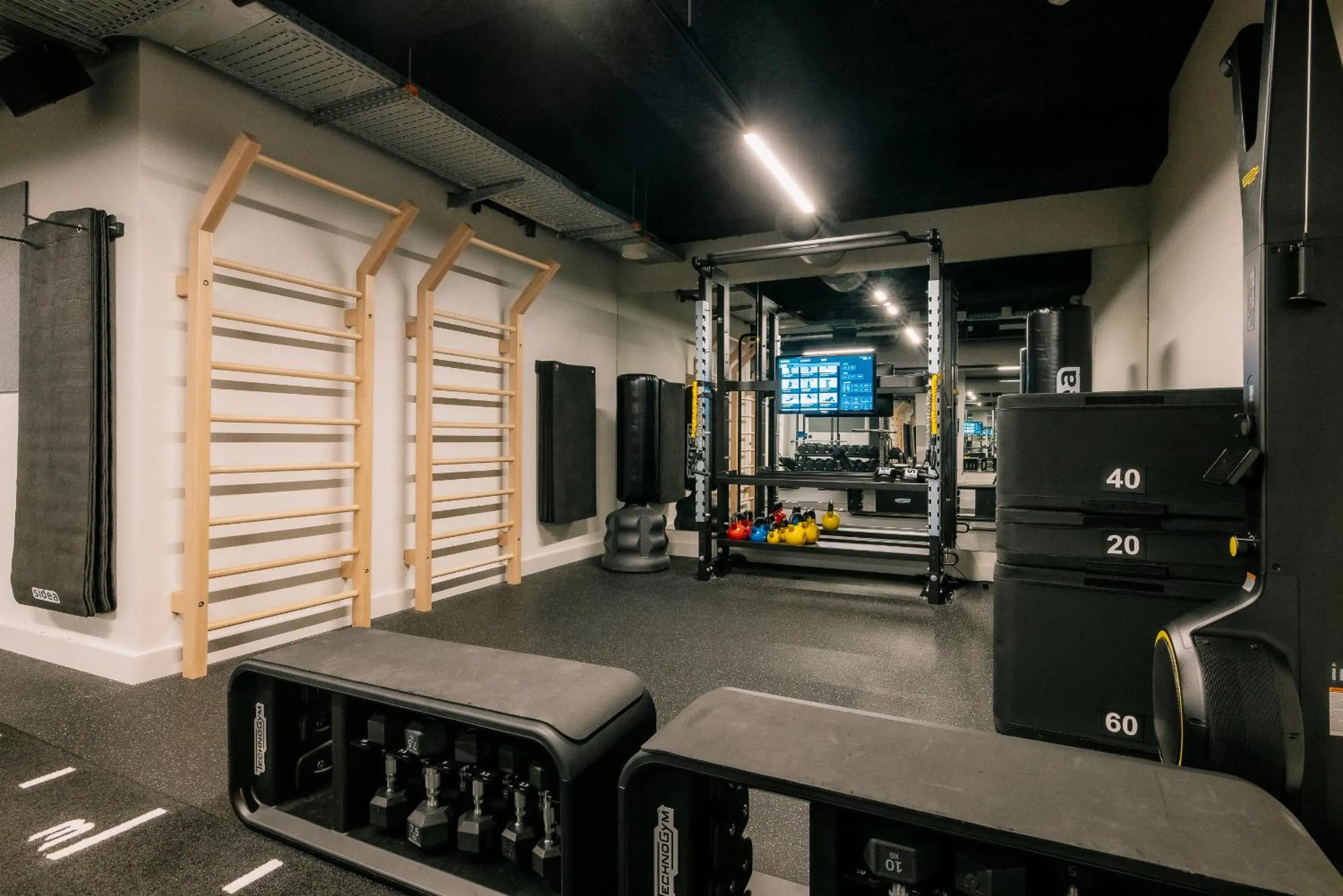 Sports in The Social Hub Amsterdam West 4 star