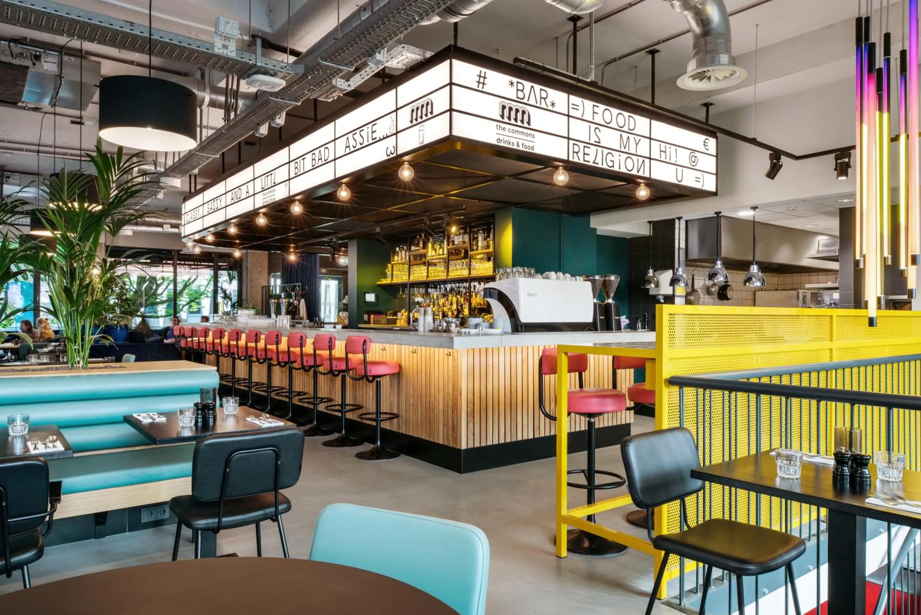 Restaurant/places to eat in The Social Hub Amsterdam West 4 star