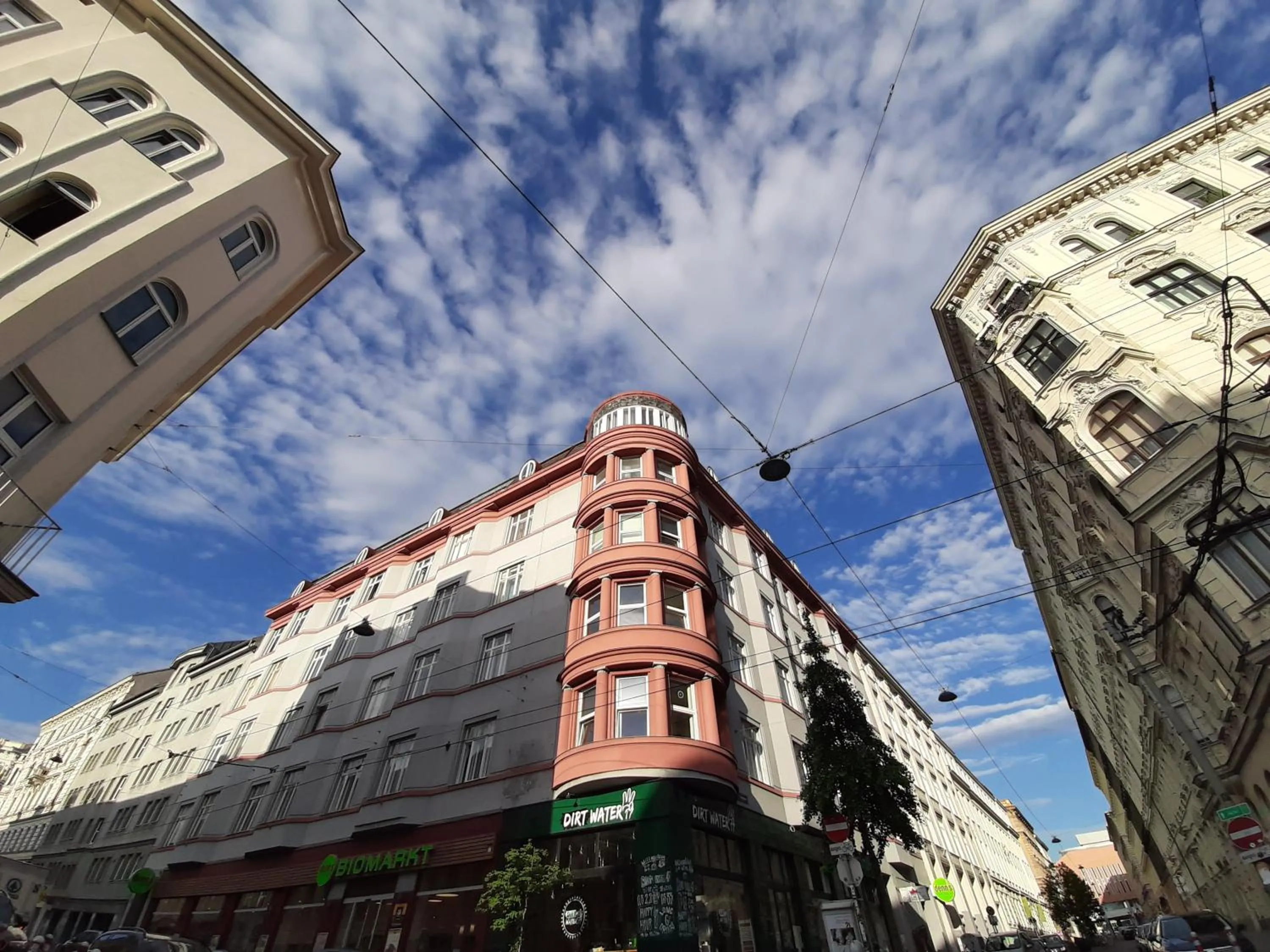 Property building in Vienna Boutique - Premium Hostel