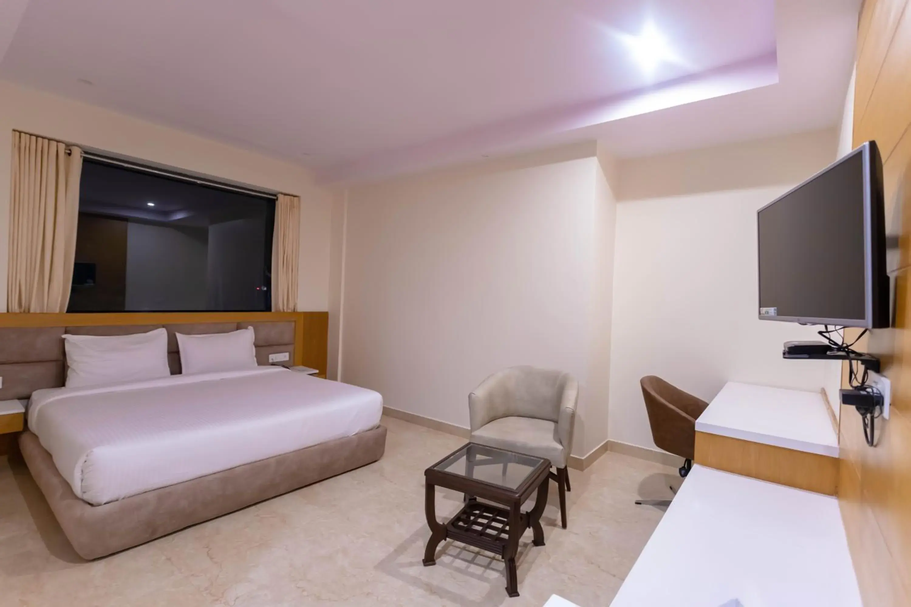 Standard Double Room - single occupancy in VIVANA Standard Double Room - single occupancy in VIVANA