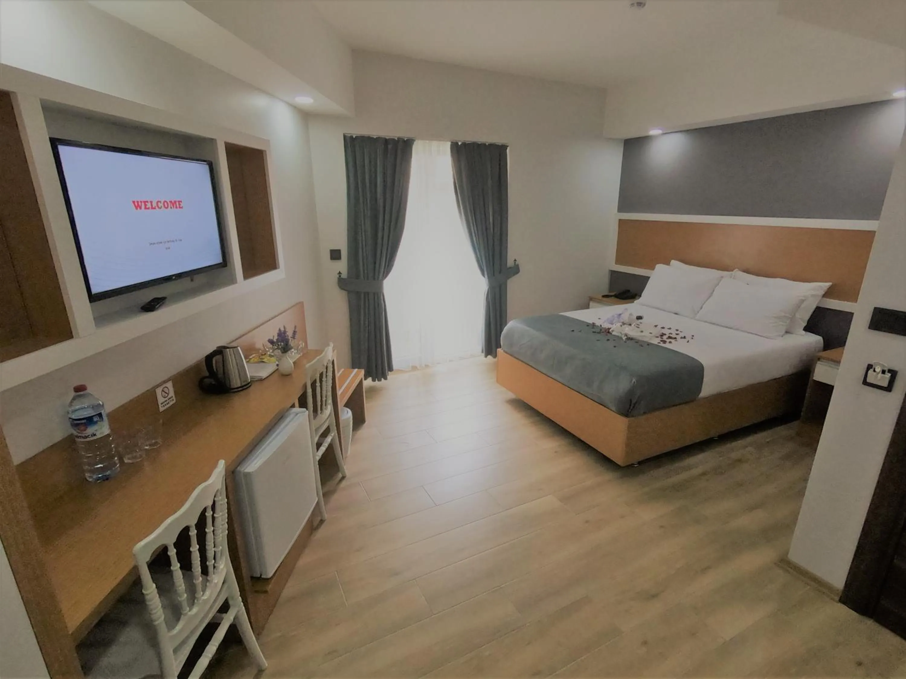 TV and multimedia, Bed in ASİWA HOTEL
