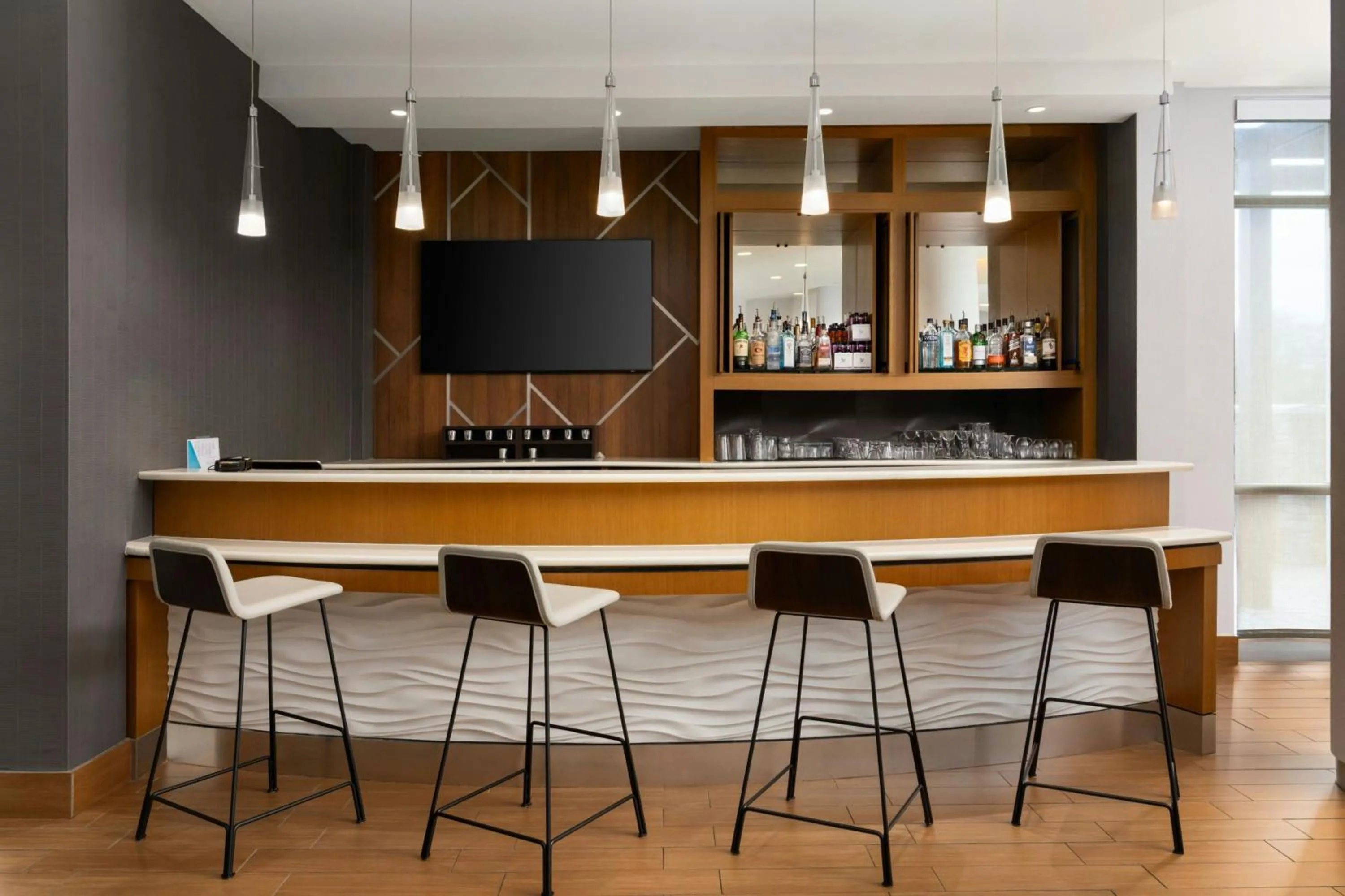 Lounge or bar in SpringHill Suites by Marriott Voorhees Mt. Laurel/Cherry Hill