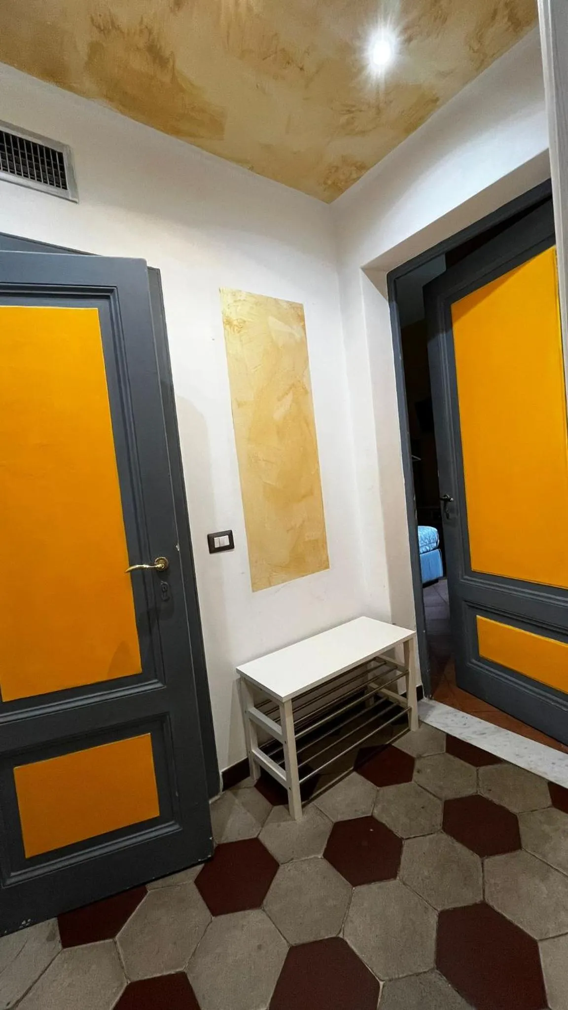 Bedroom, Bed in Da Vinci