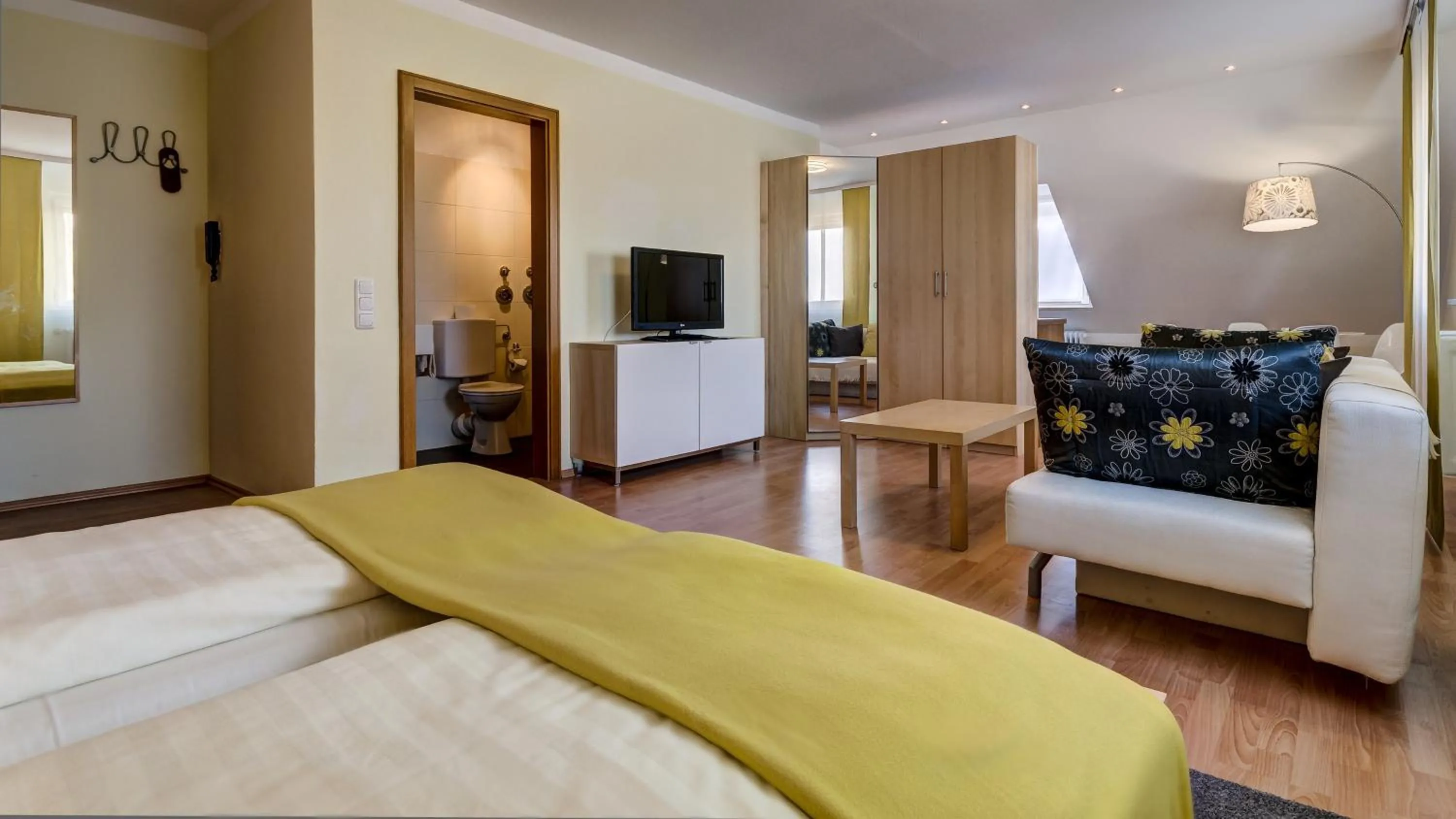 Decorative detail, Bed in Hotel Restaurant Weihenstephaner Stuben