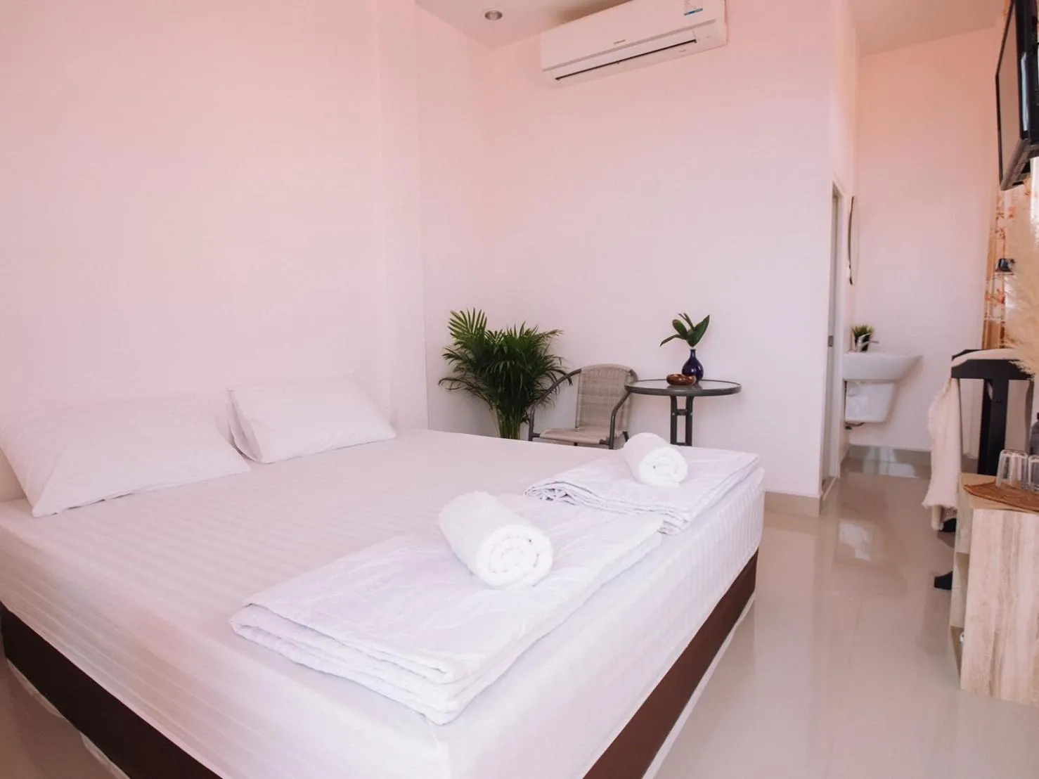 Photo of the whole room in Phuyafahsai The Resort Khao Kho